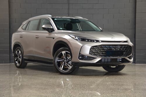 MG HS 2025