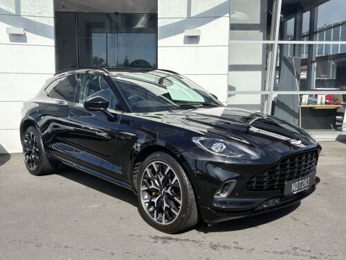 Aston Martin DBX 2022