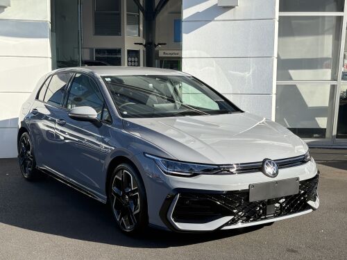 Volkswagen Golf 2025