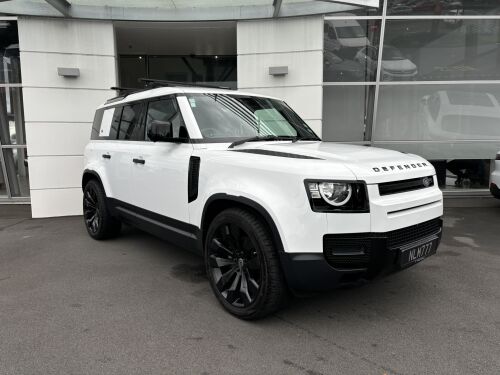 Land Rover Defender 2021