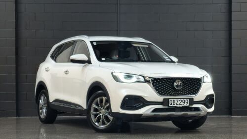 MG HS 2023