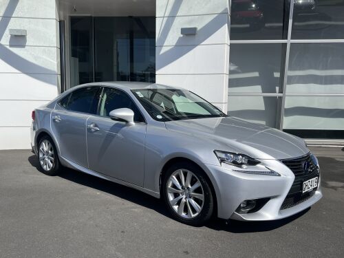 Lexus IS 300H 2015
