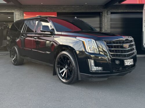 Cadillac Escalade 2015