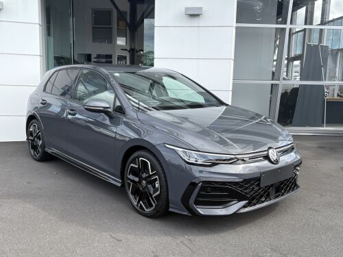 Volkswagen Golf 2025