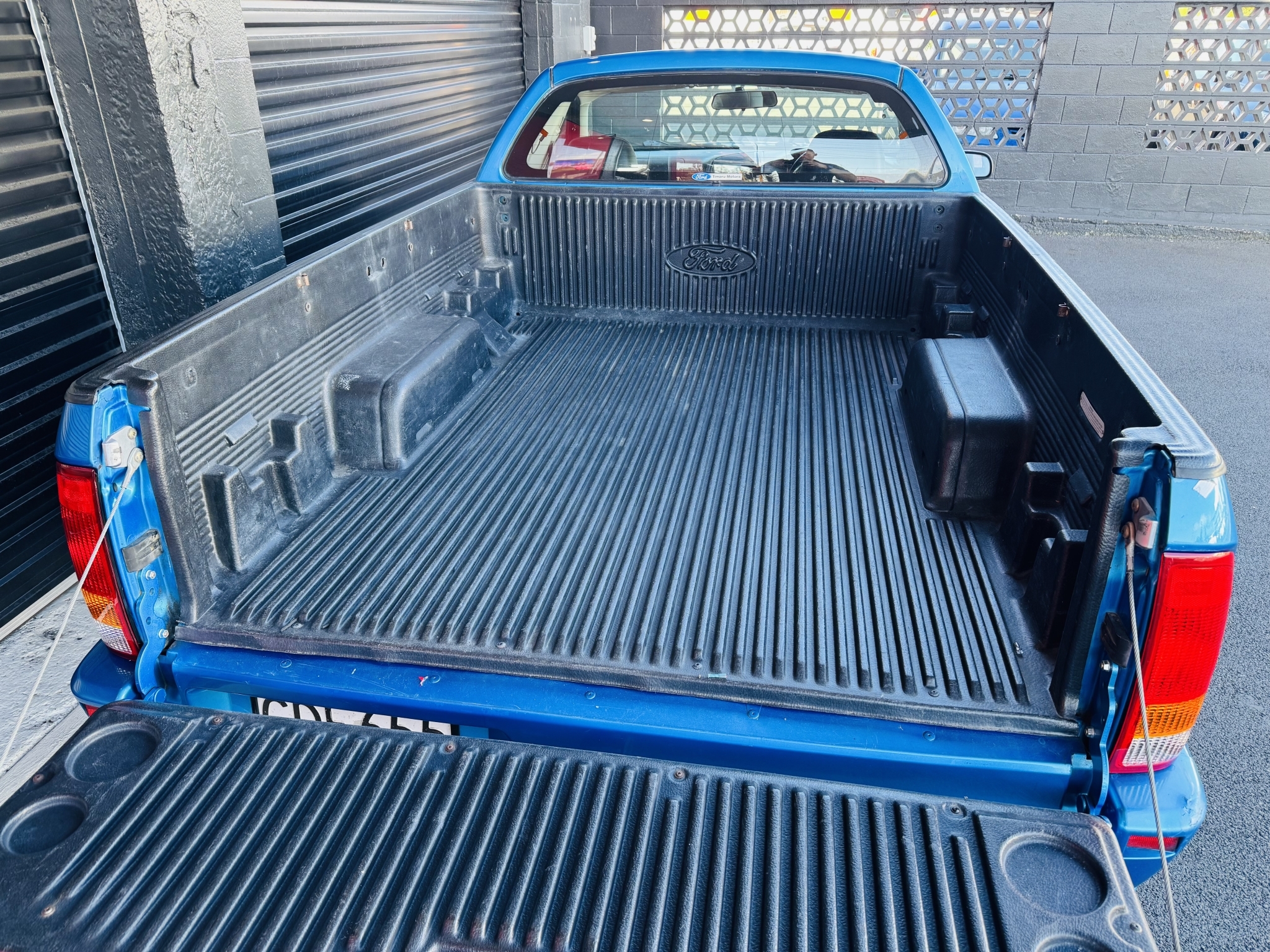 Ford Falcon 2004 - 13