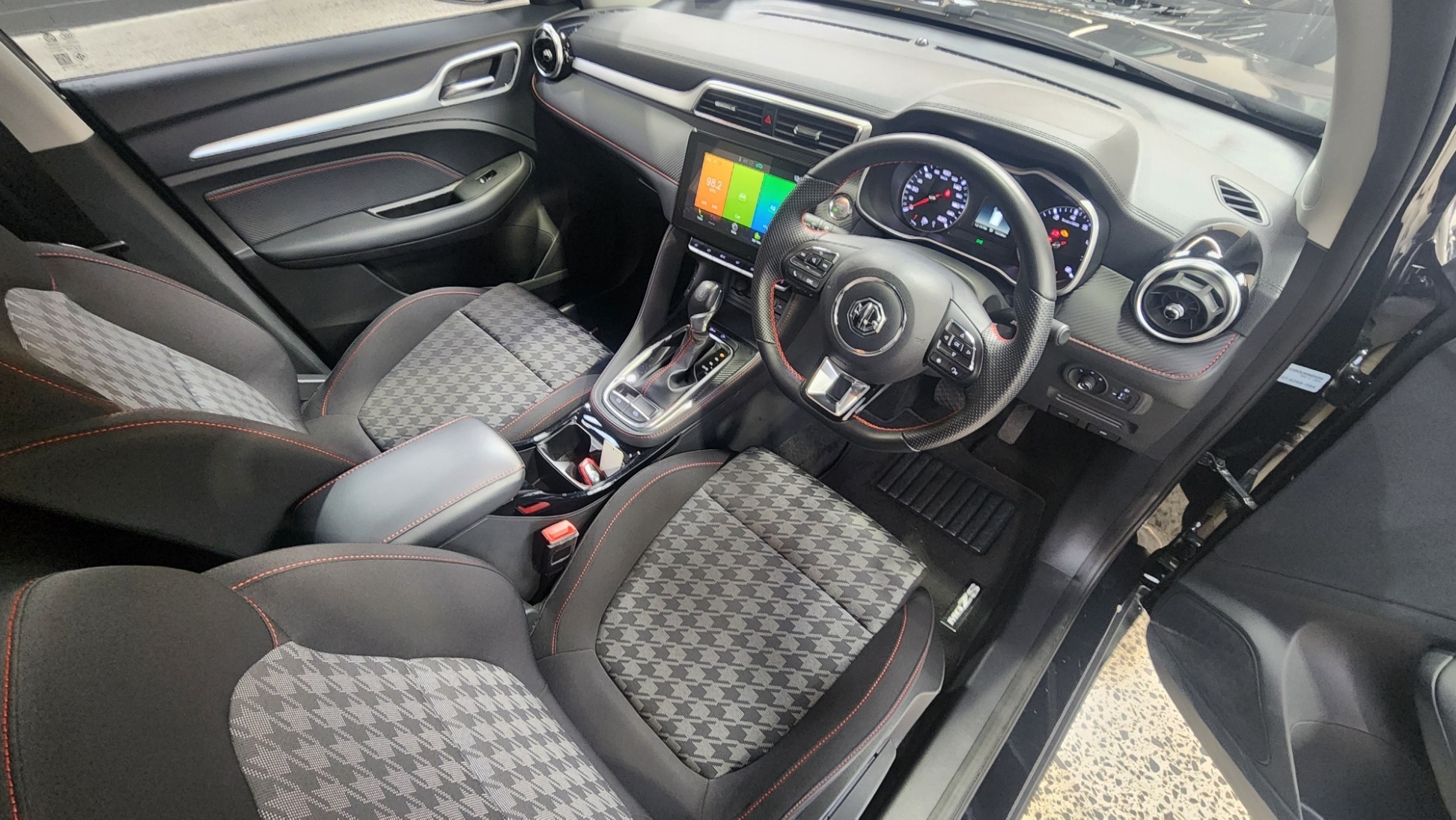 MG ZS 2024 - 9