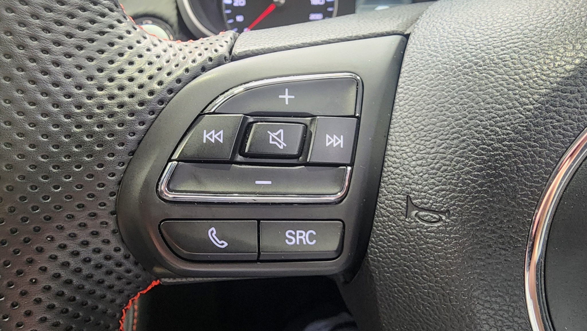 MG ZS 2024 - 14