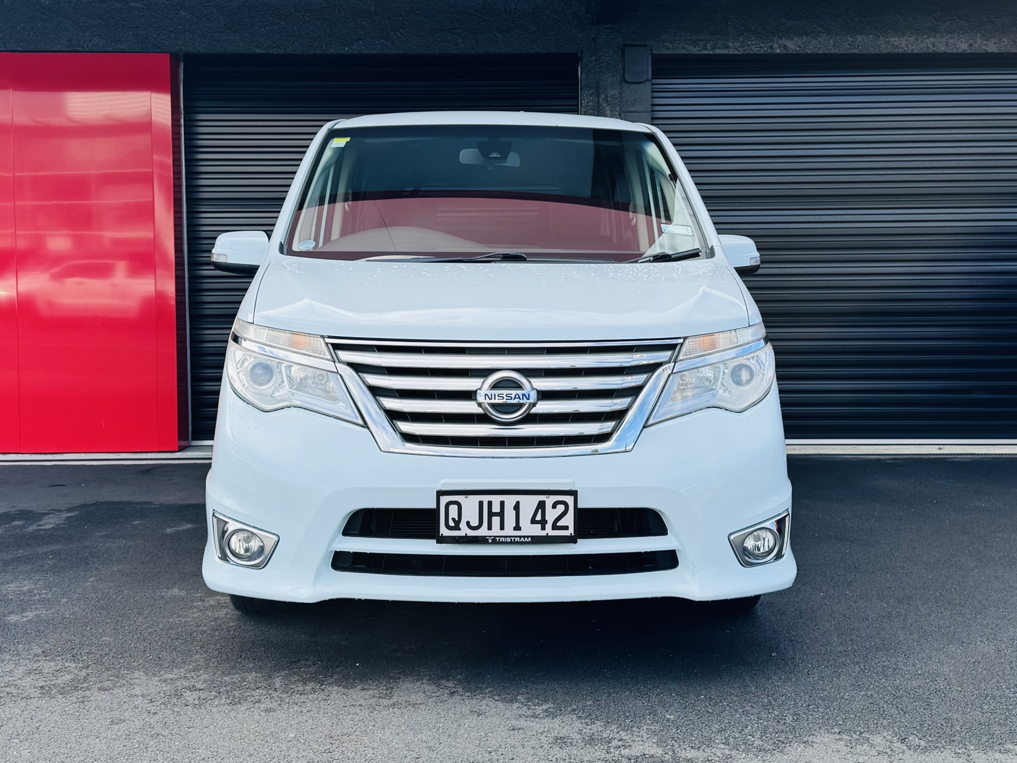 Nissan Serena 2015 - 2