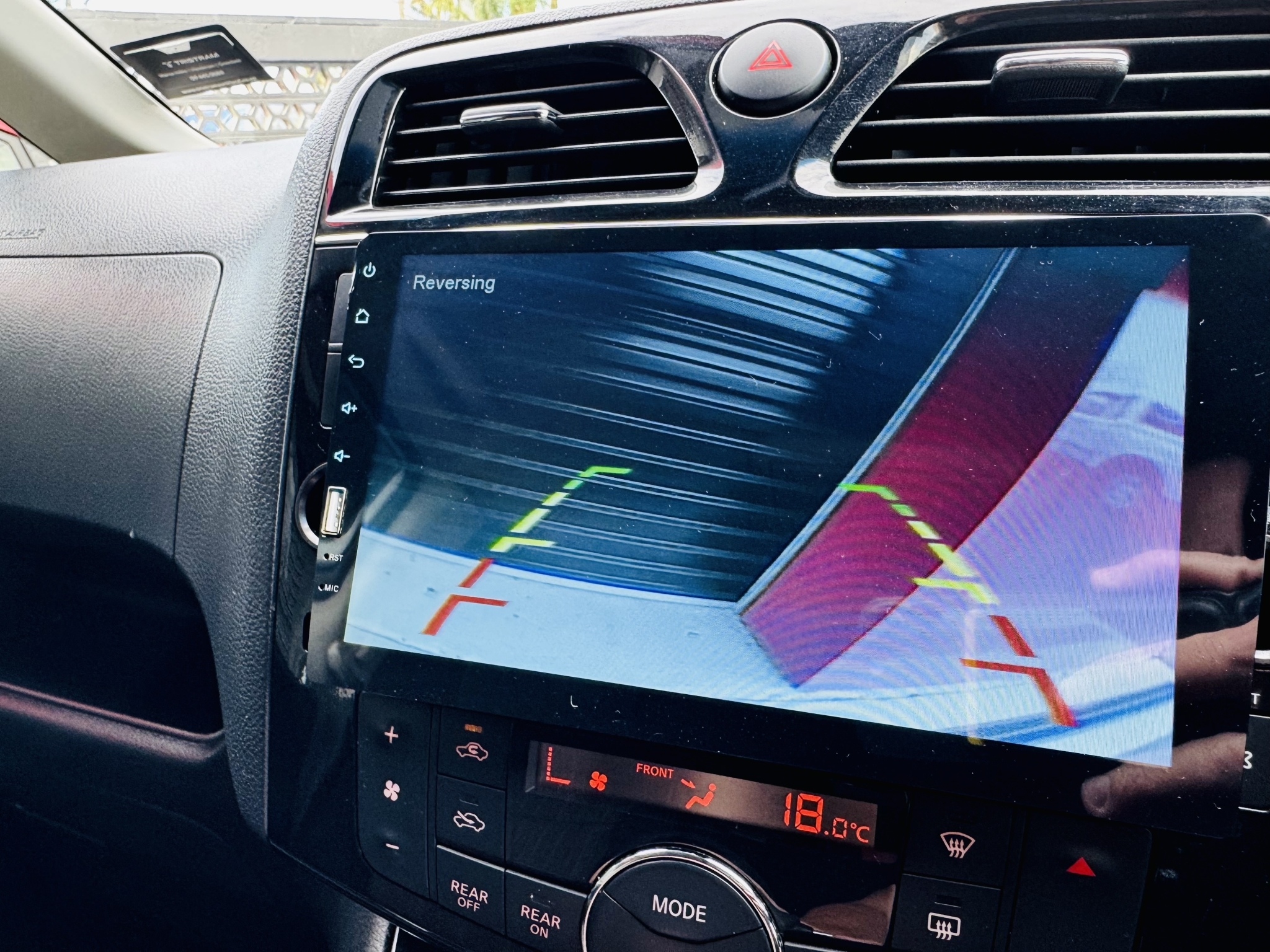 Nissan Serena 2015 - 15