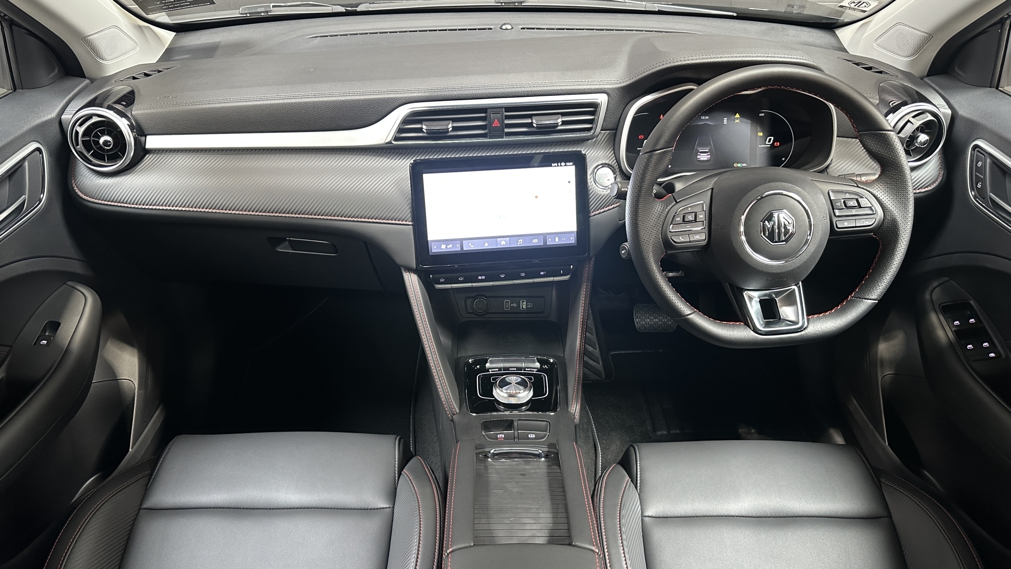 MG ZS 2025 - 11