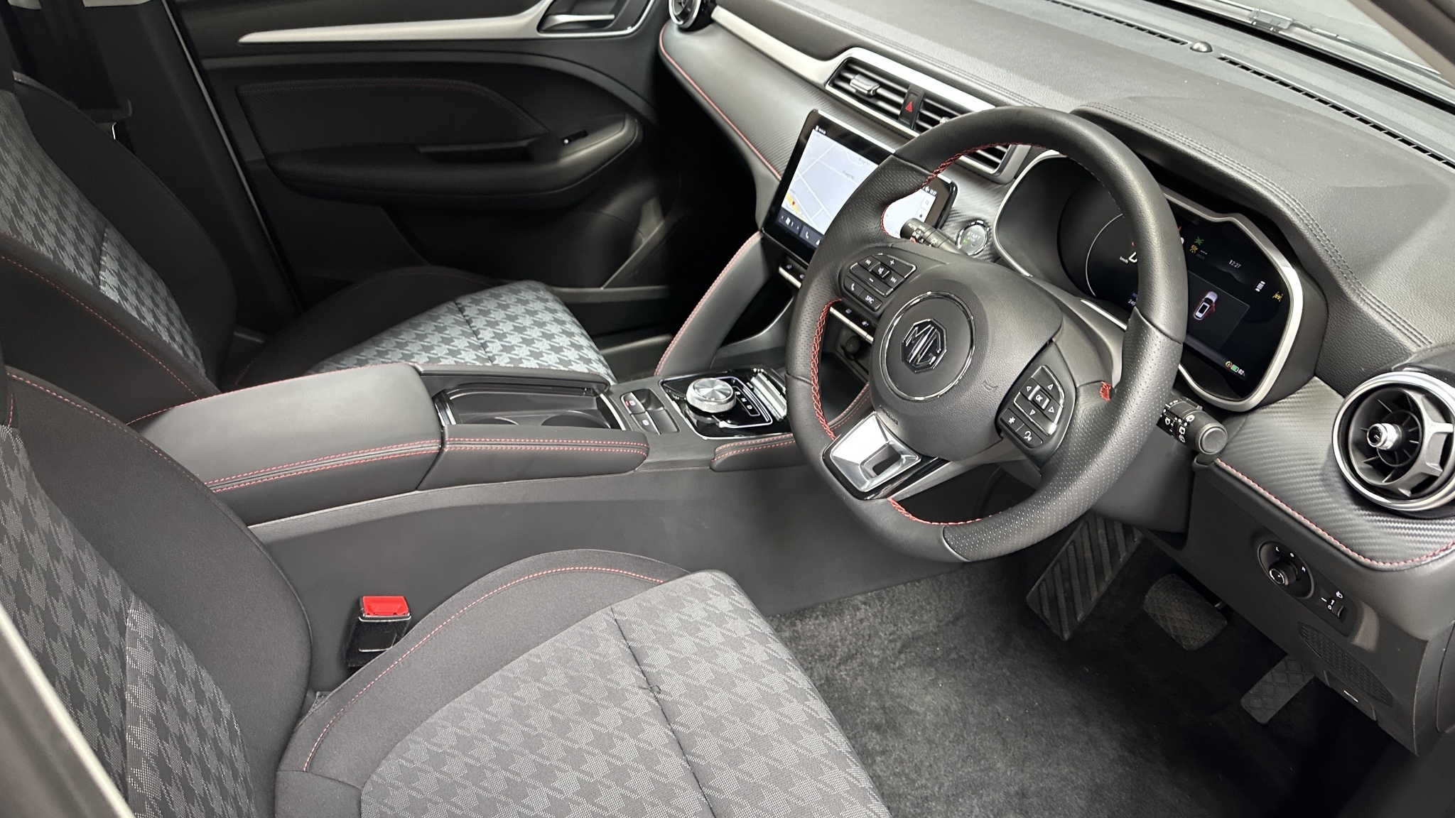 MG ZS 2025 - 7