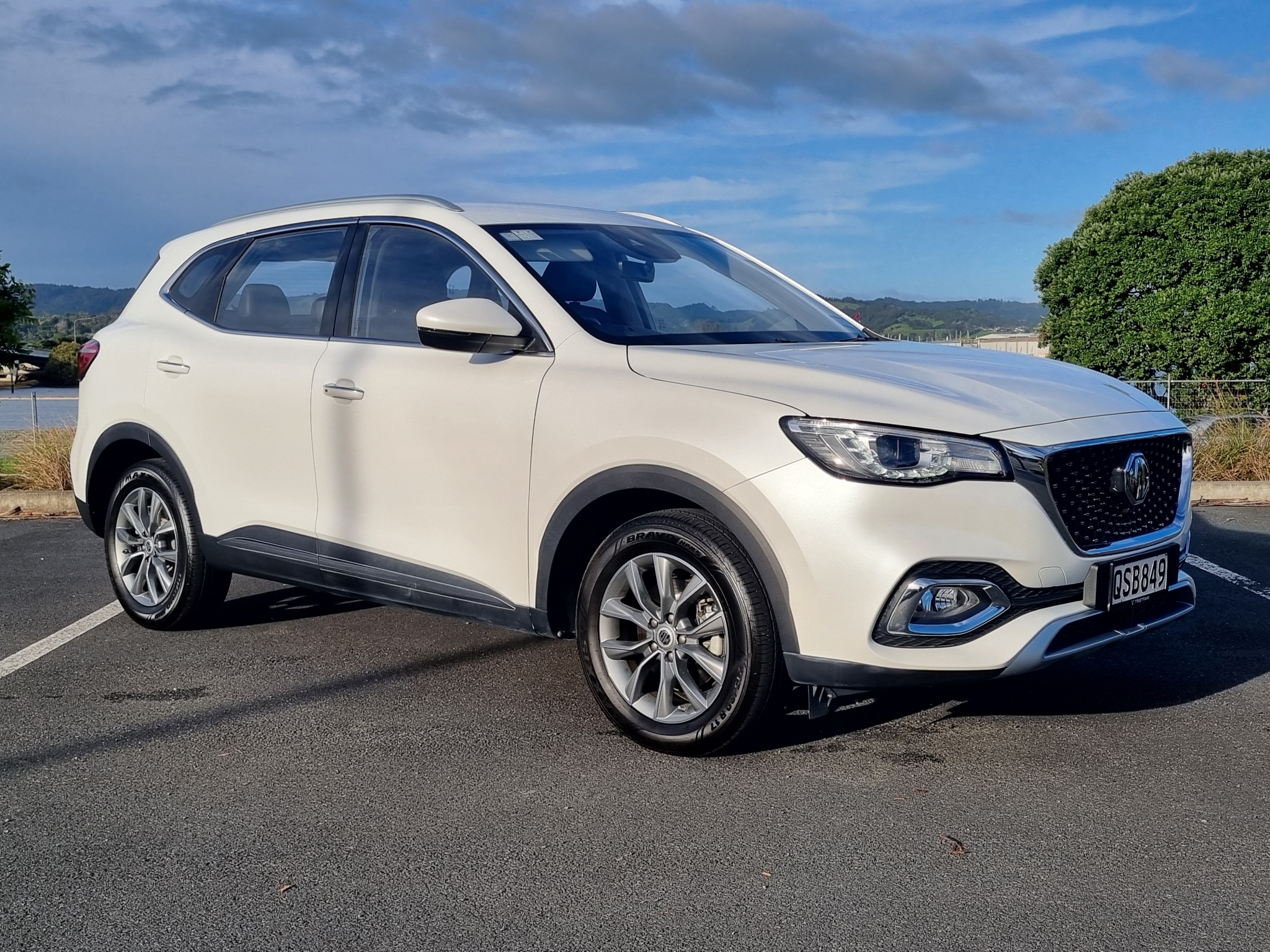 MG HS 2024