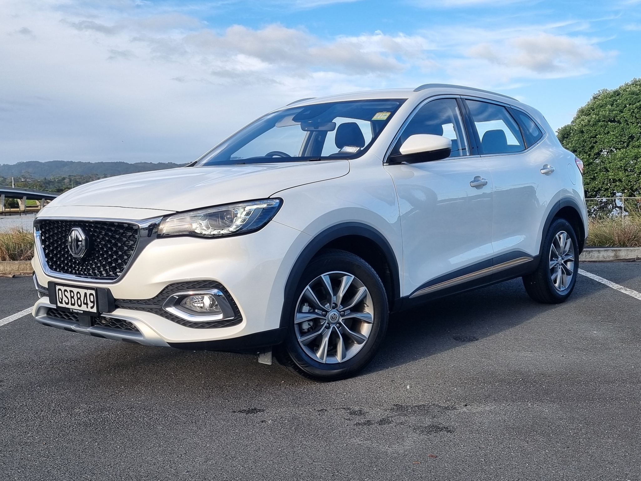 MG HS 2024 - 3