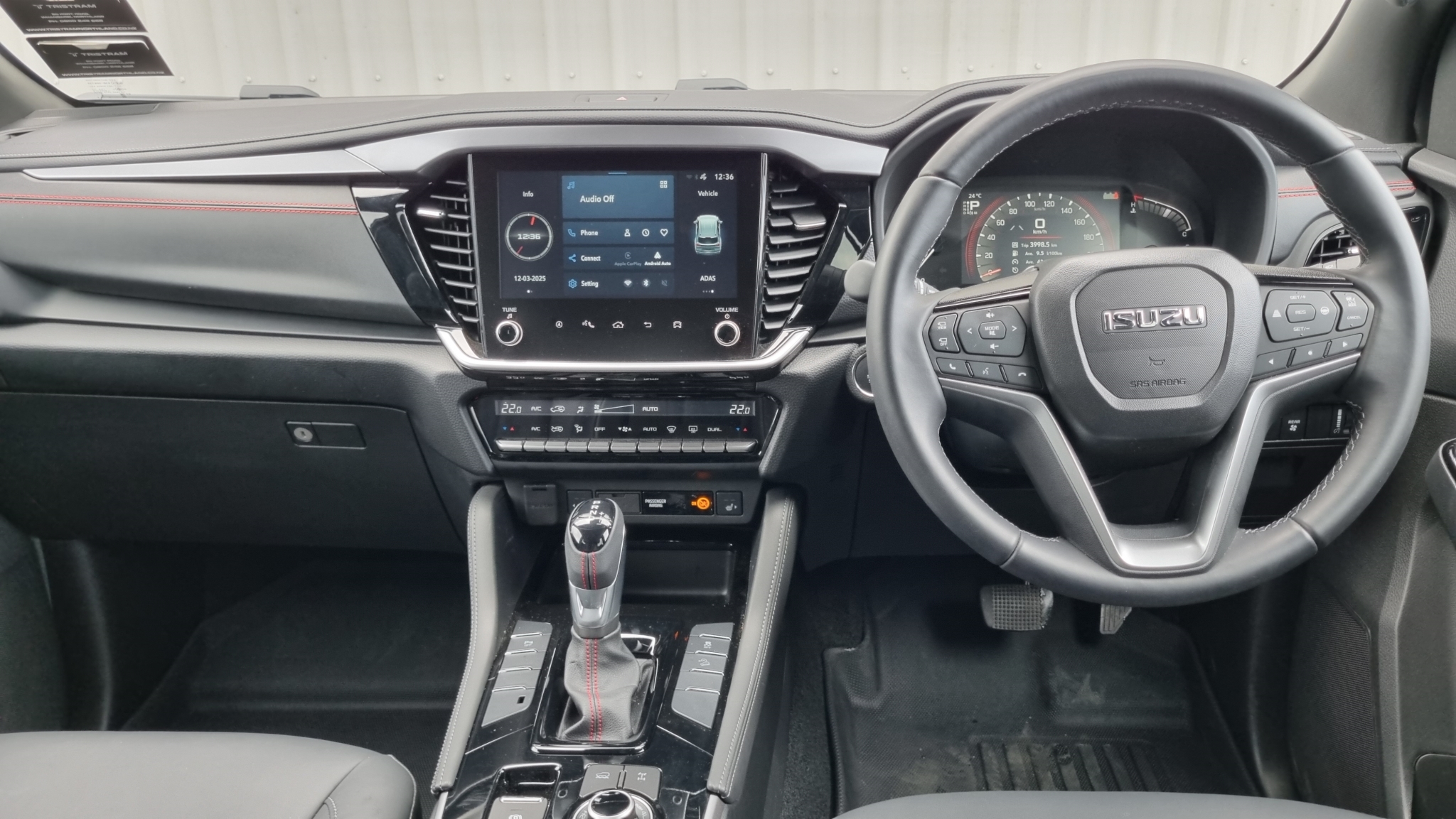 Isuzu MU-X 2025 - 11