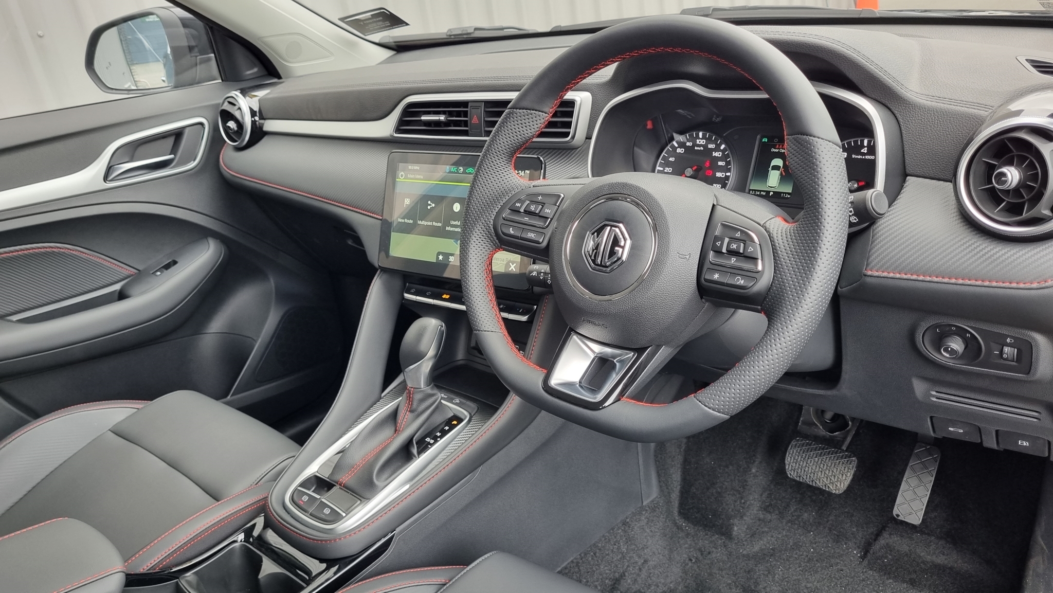 MG ZS 2025 - 11