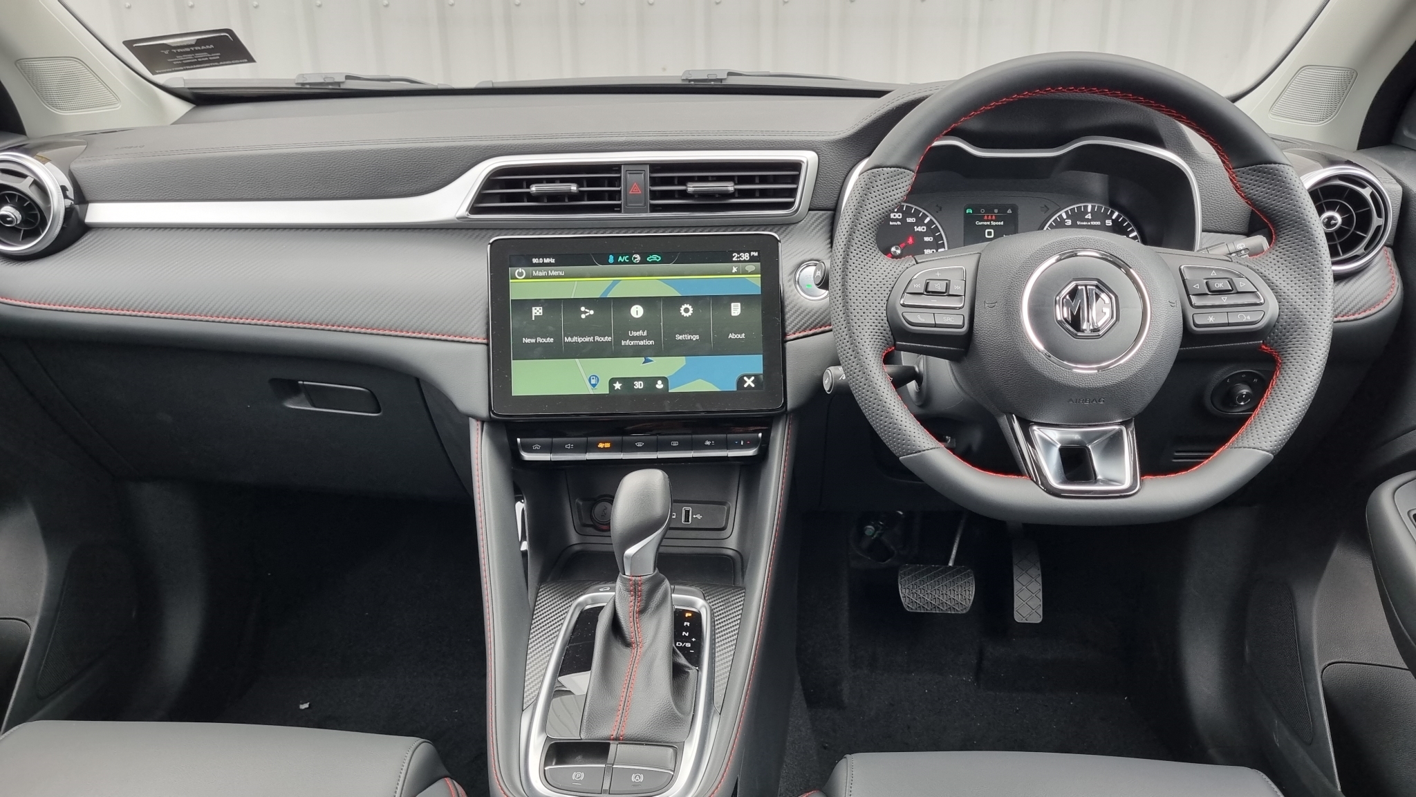 MG ZS 2025 - 12