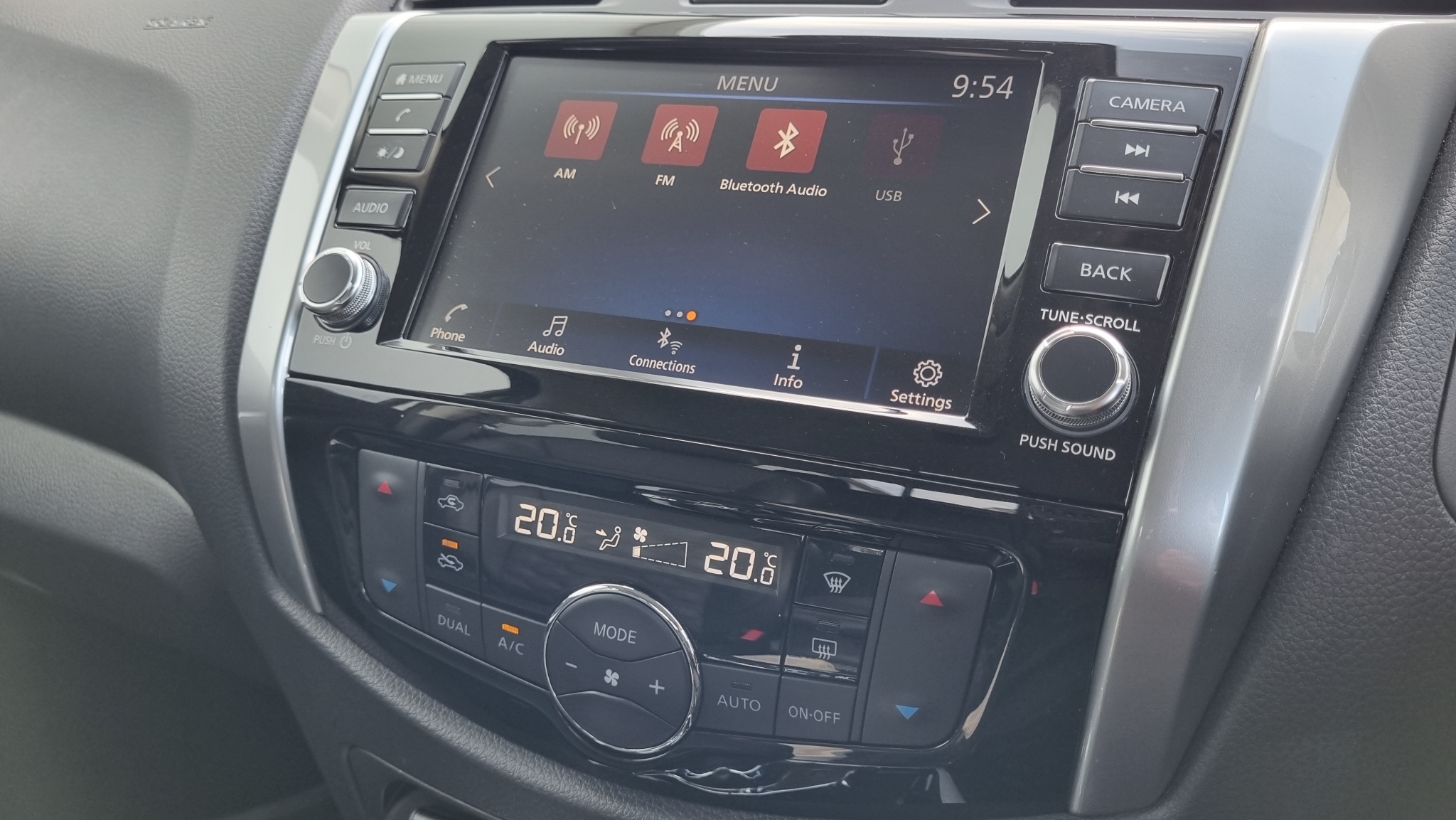 Nissan Navara 2025 - 16