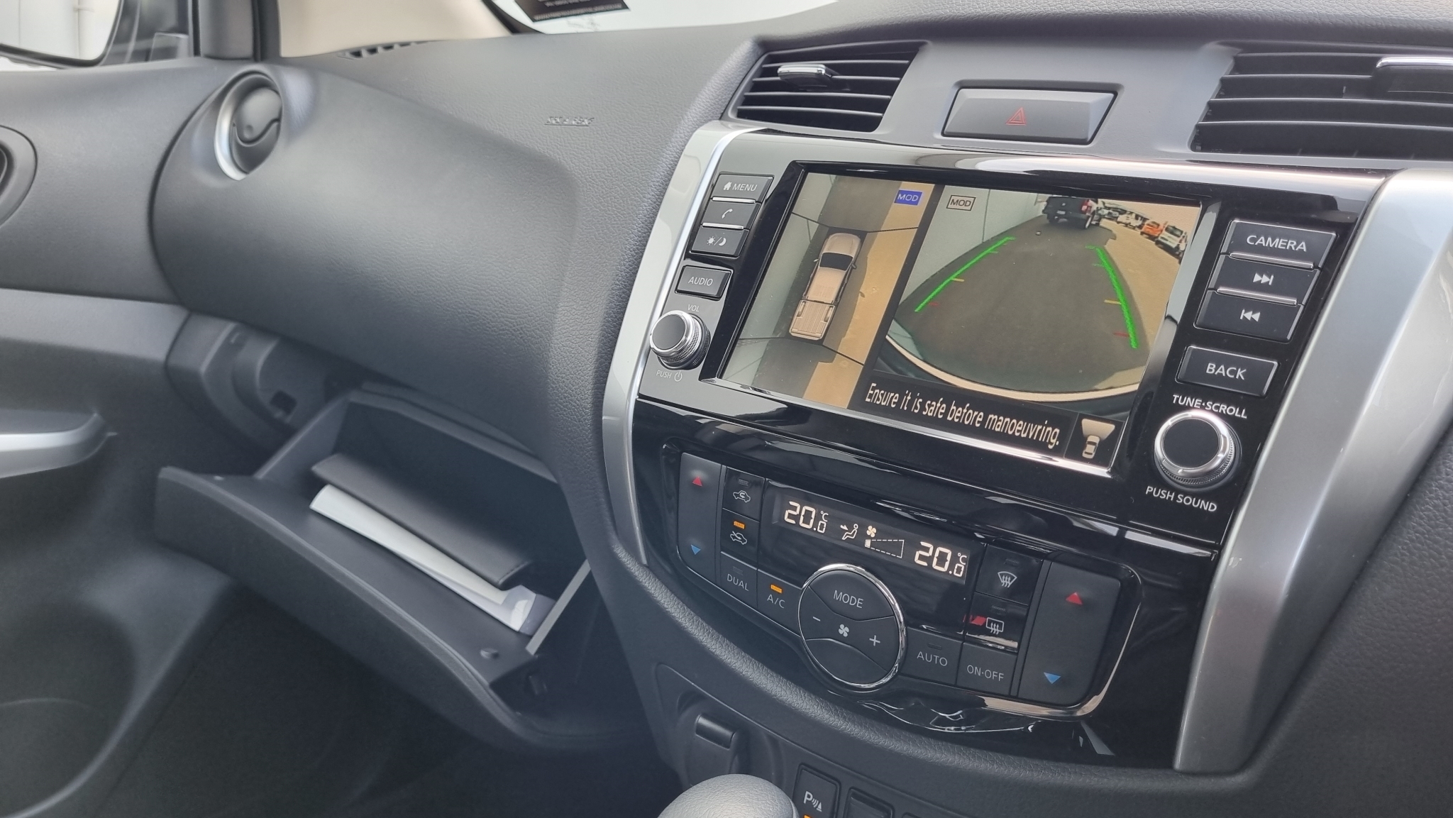 Nissan Navara 2025 - 20