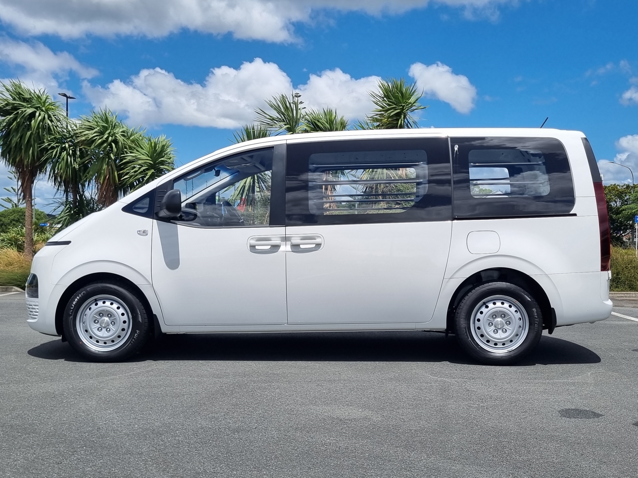 Hyundai Staria Load 2026 - 3