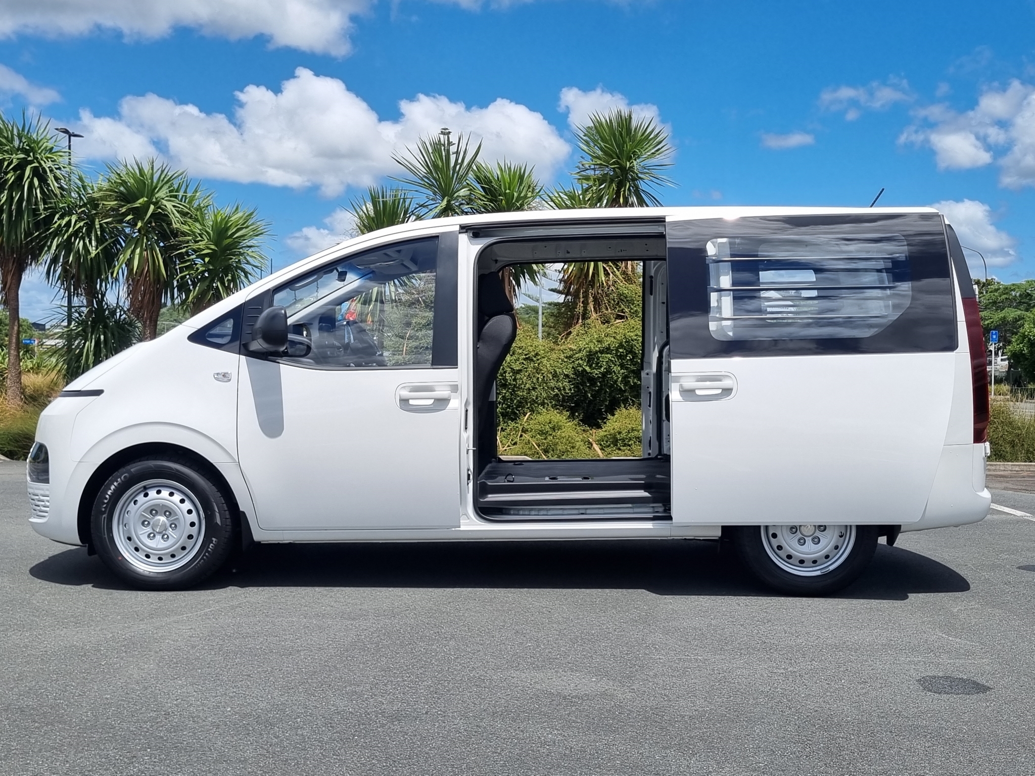 Hyundai Staria Load 2026 - 4