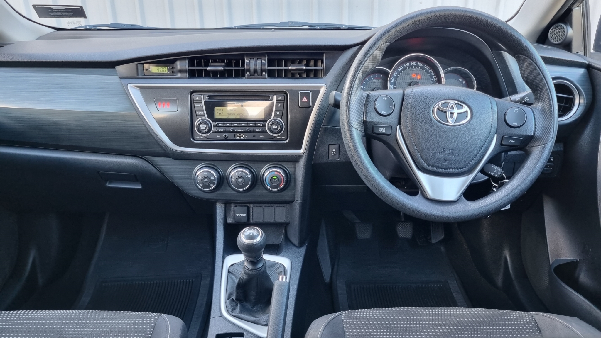 Toyota Corolla 2013 - 12