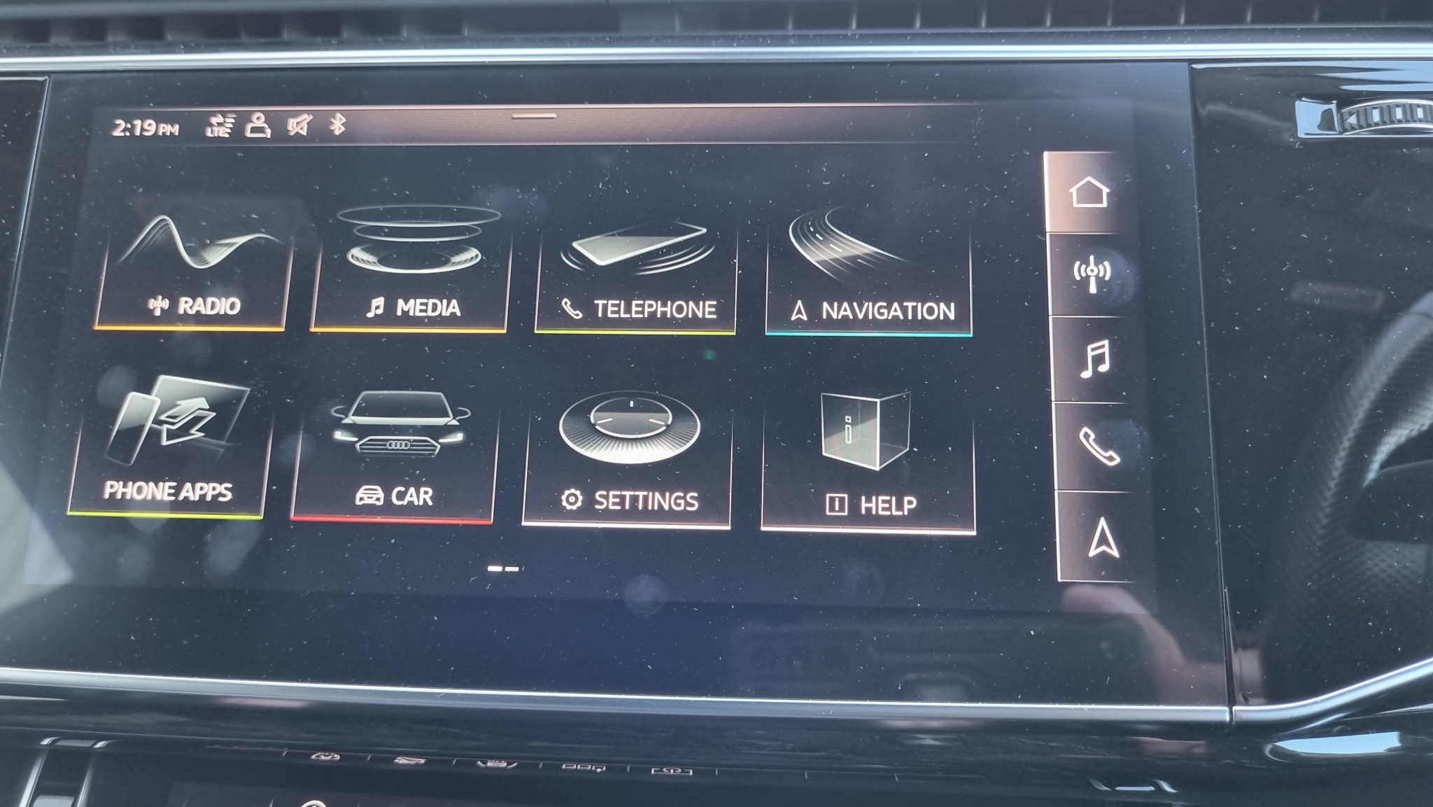 Audi Q8 2018 - 16