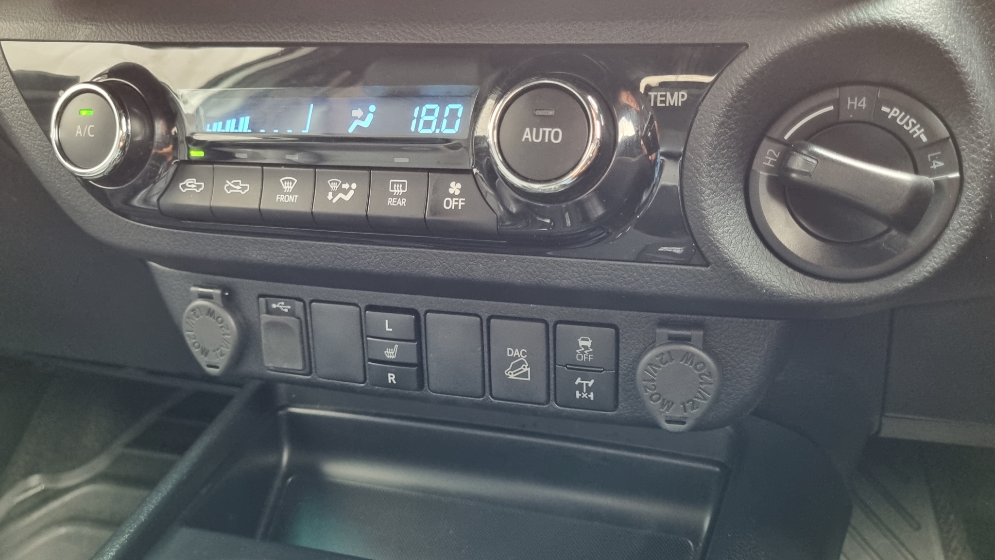 Toyota Hilux 2021 - 16