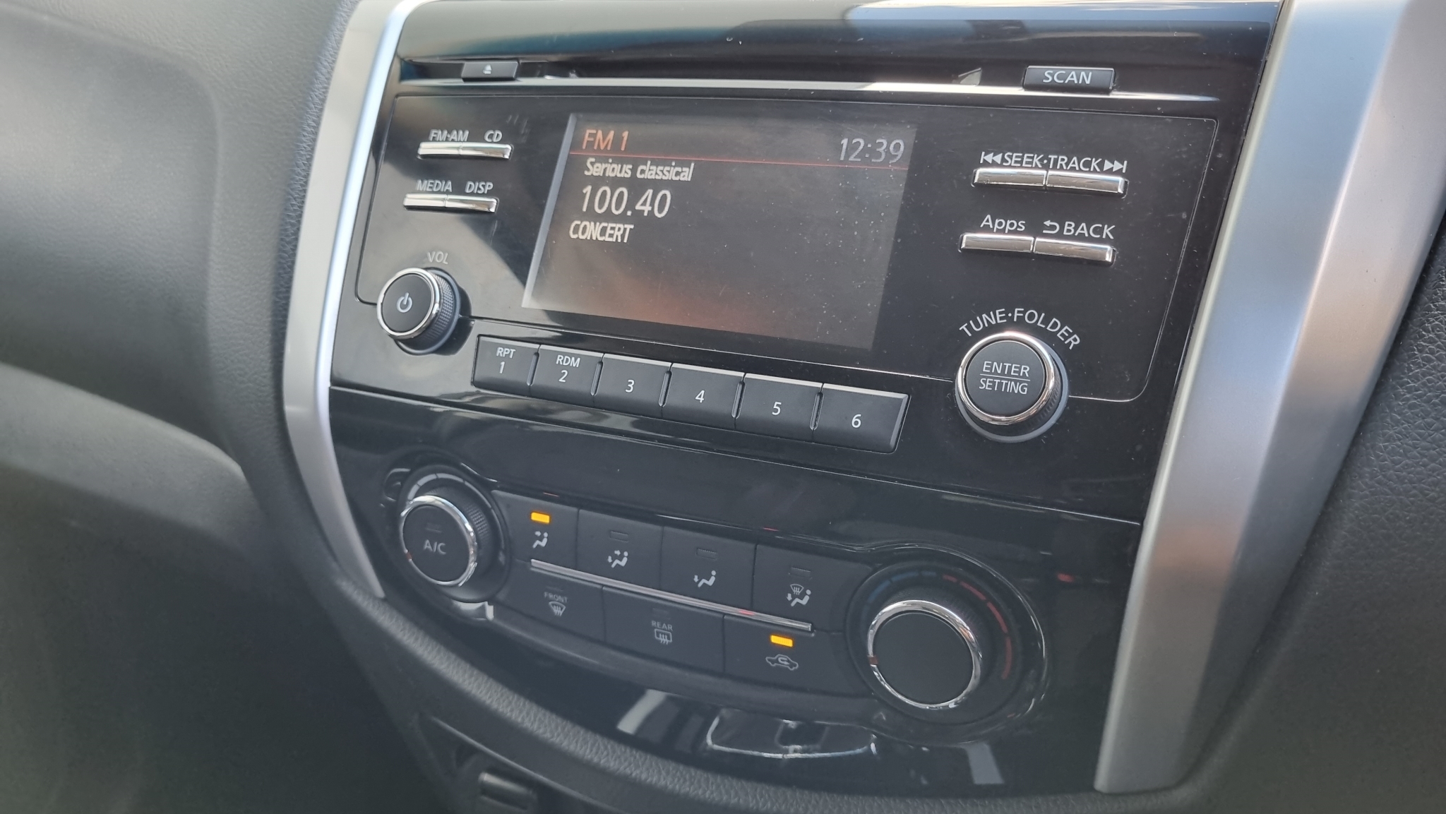 Nissan Navara 2016 - 15