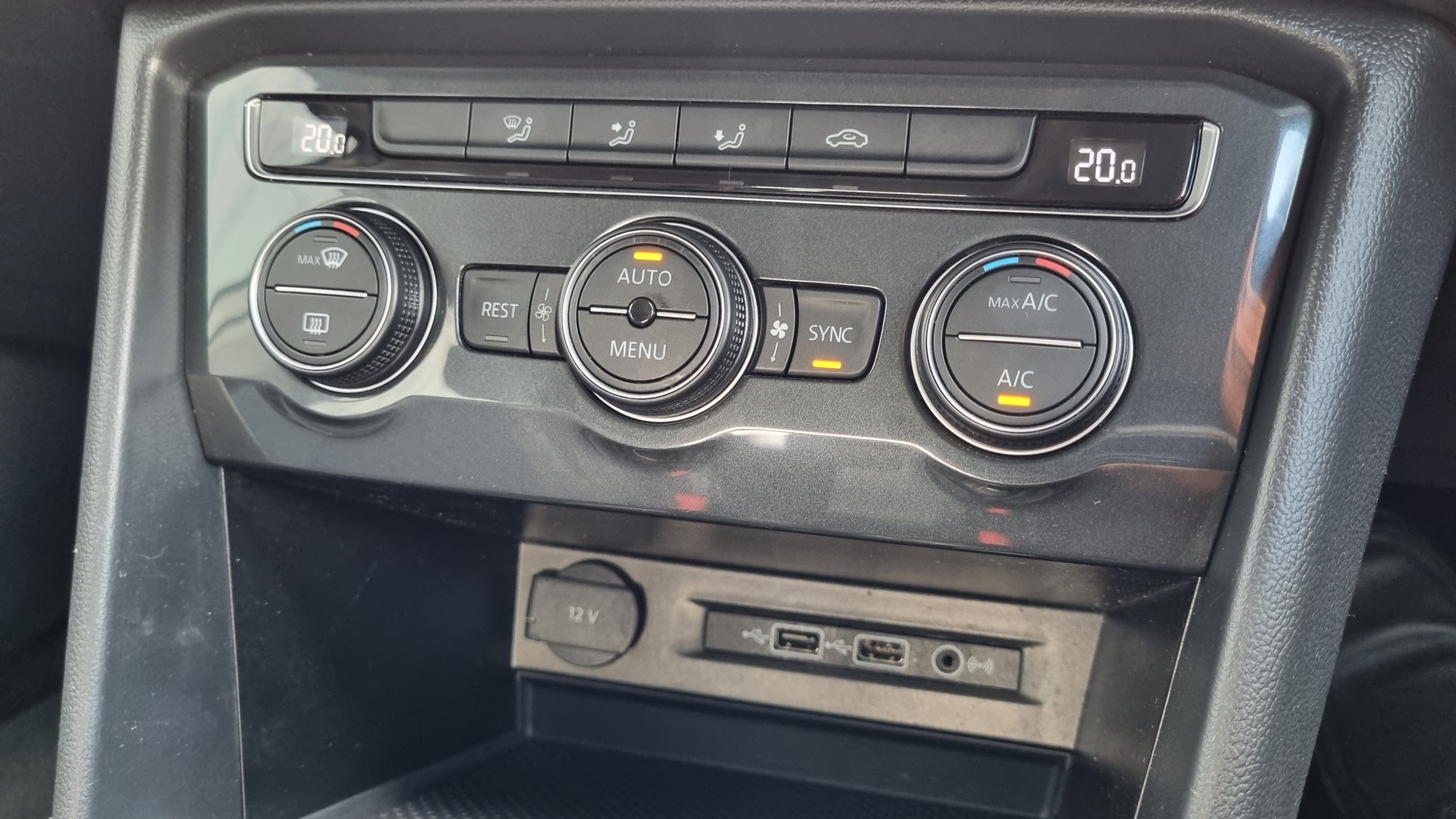 Volkswagen Tiguan 2020 - 16