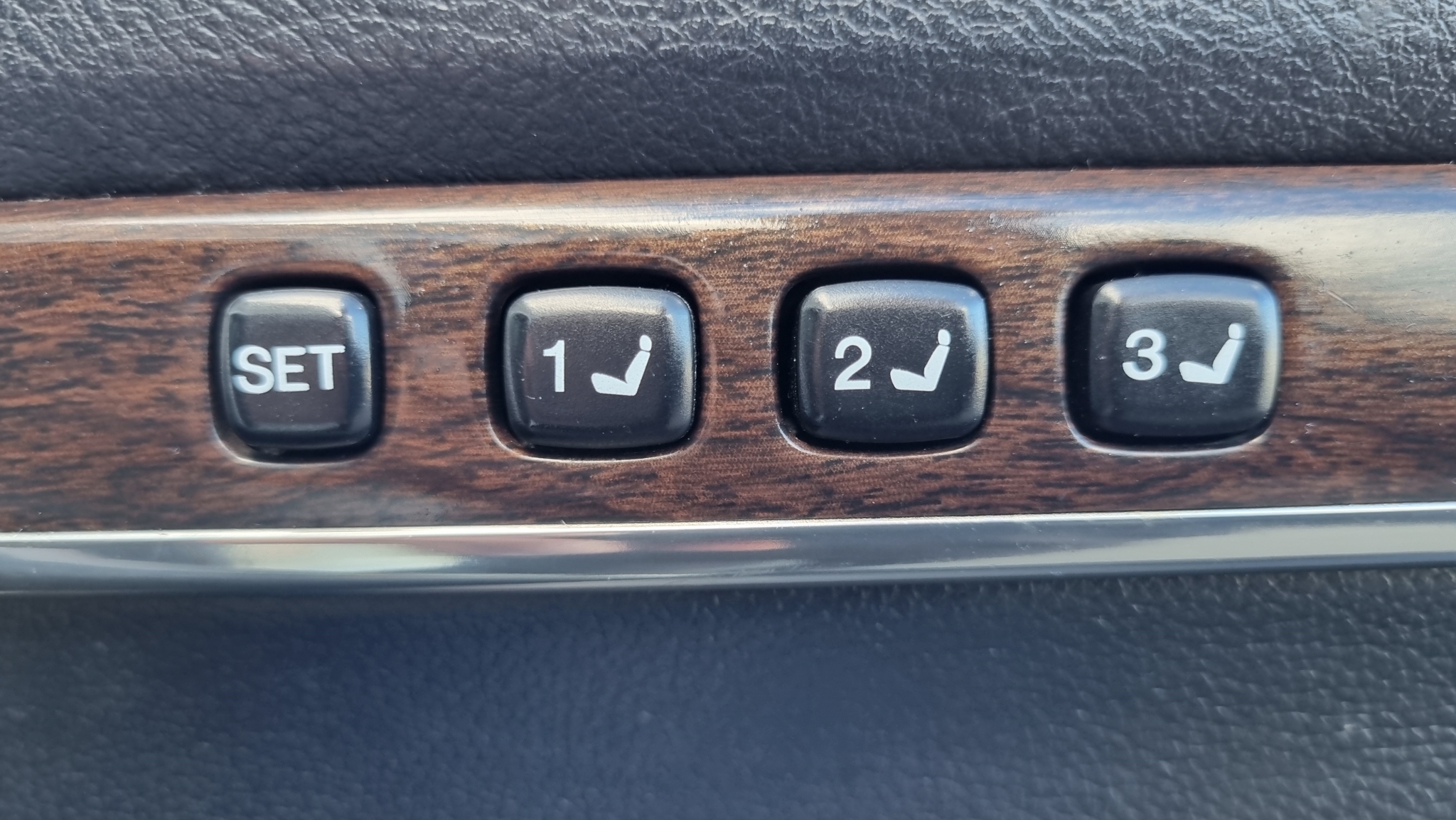 Toyota Land Cruiser 2019 - 18