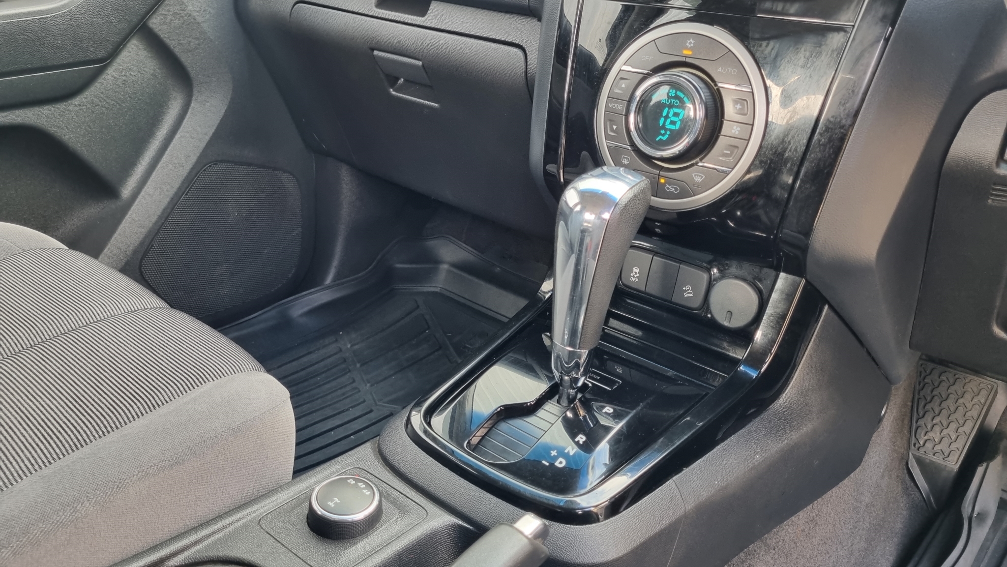 Holden Colorado 2016 - 15