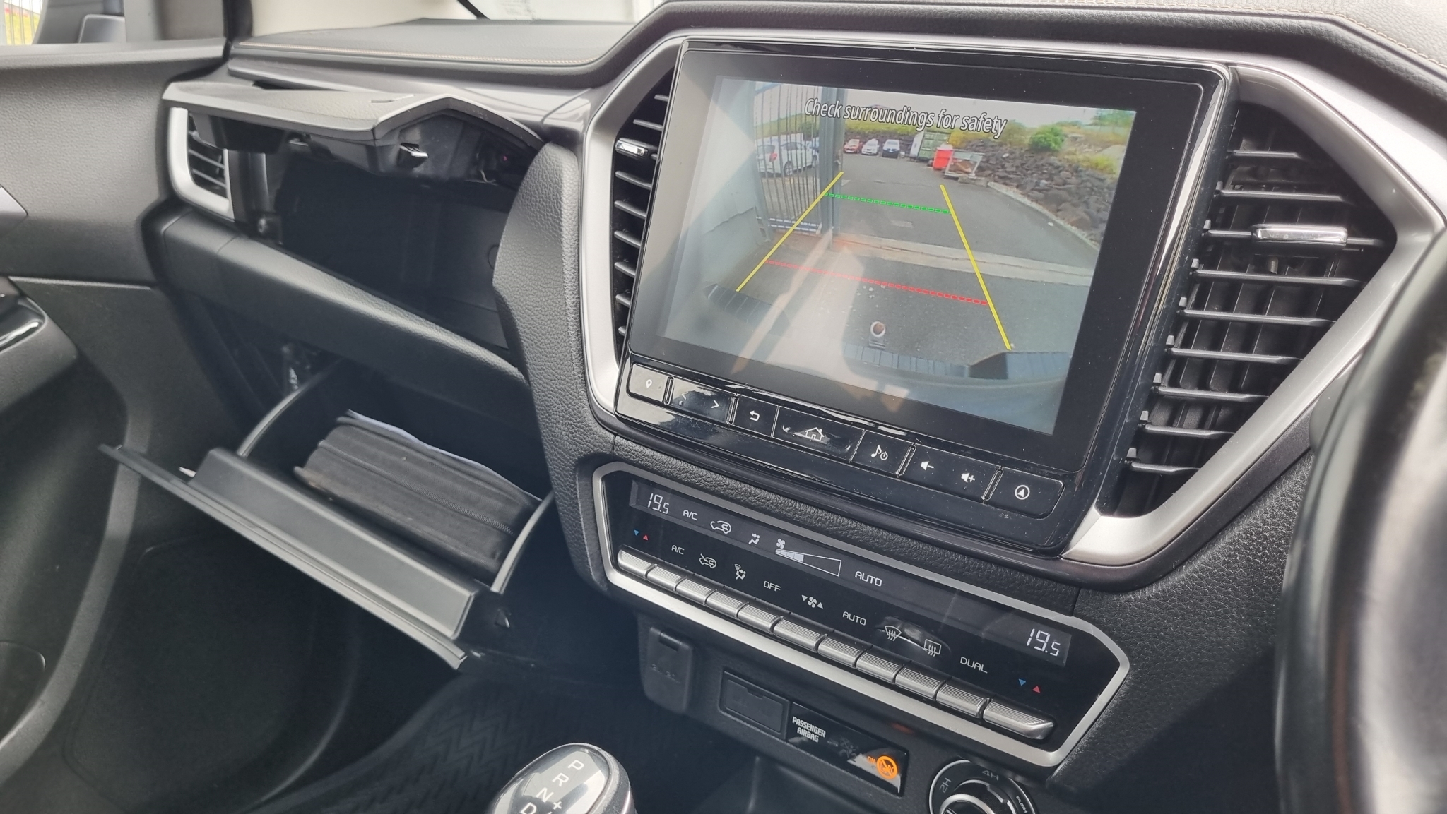 Isuzu D-Max 2021 - 19