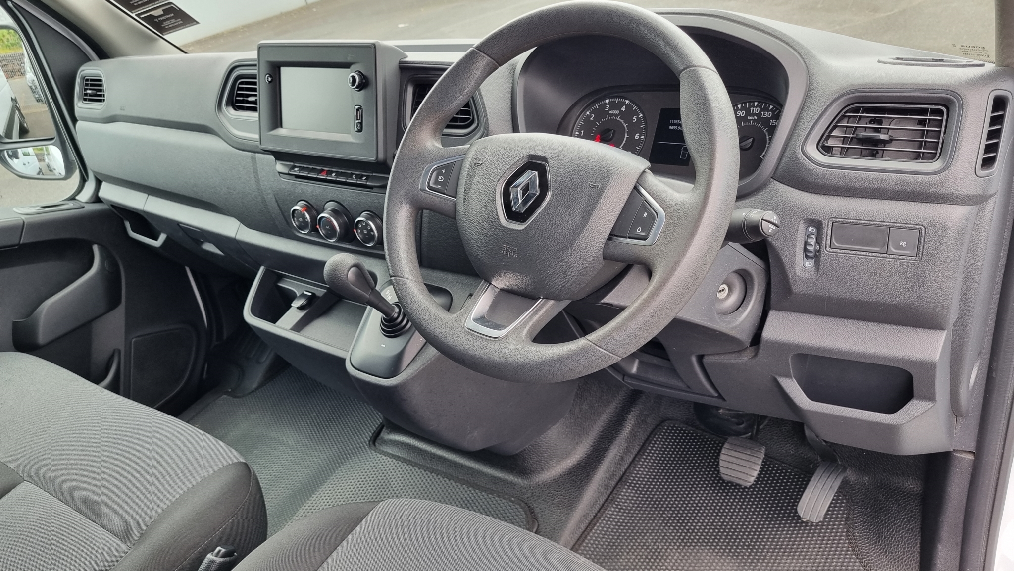 Renault Master 2023 - 11