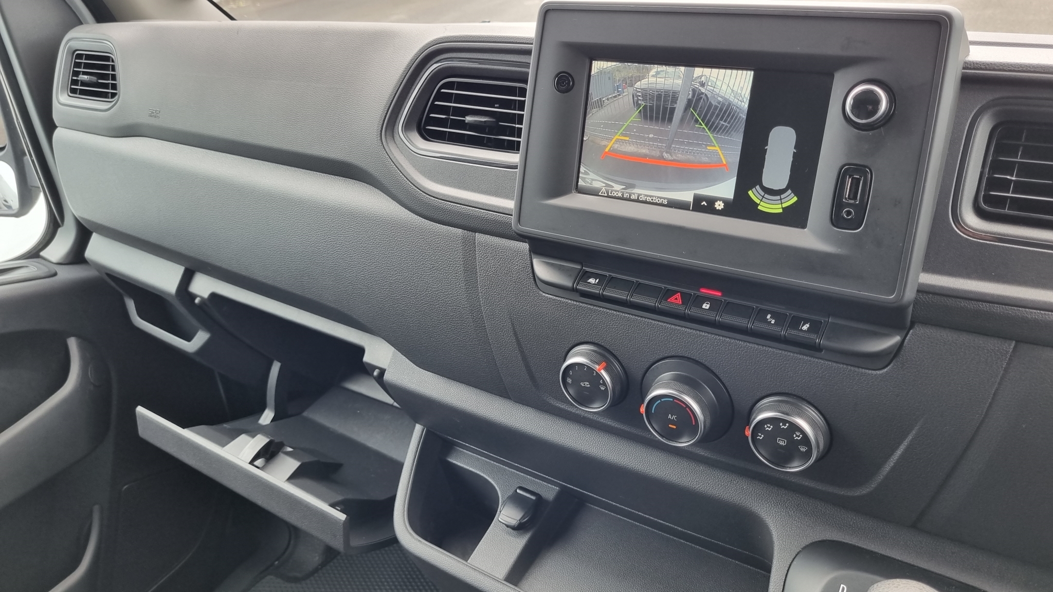 Renault Master 2023 - 17