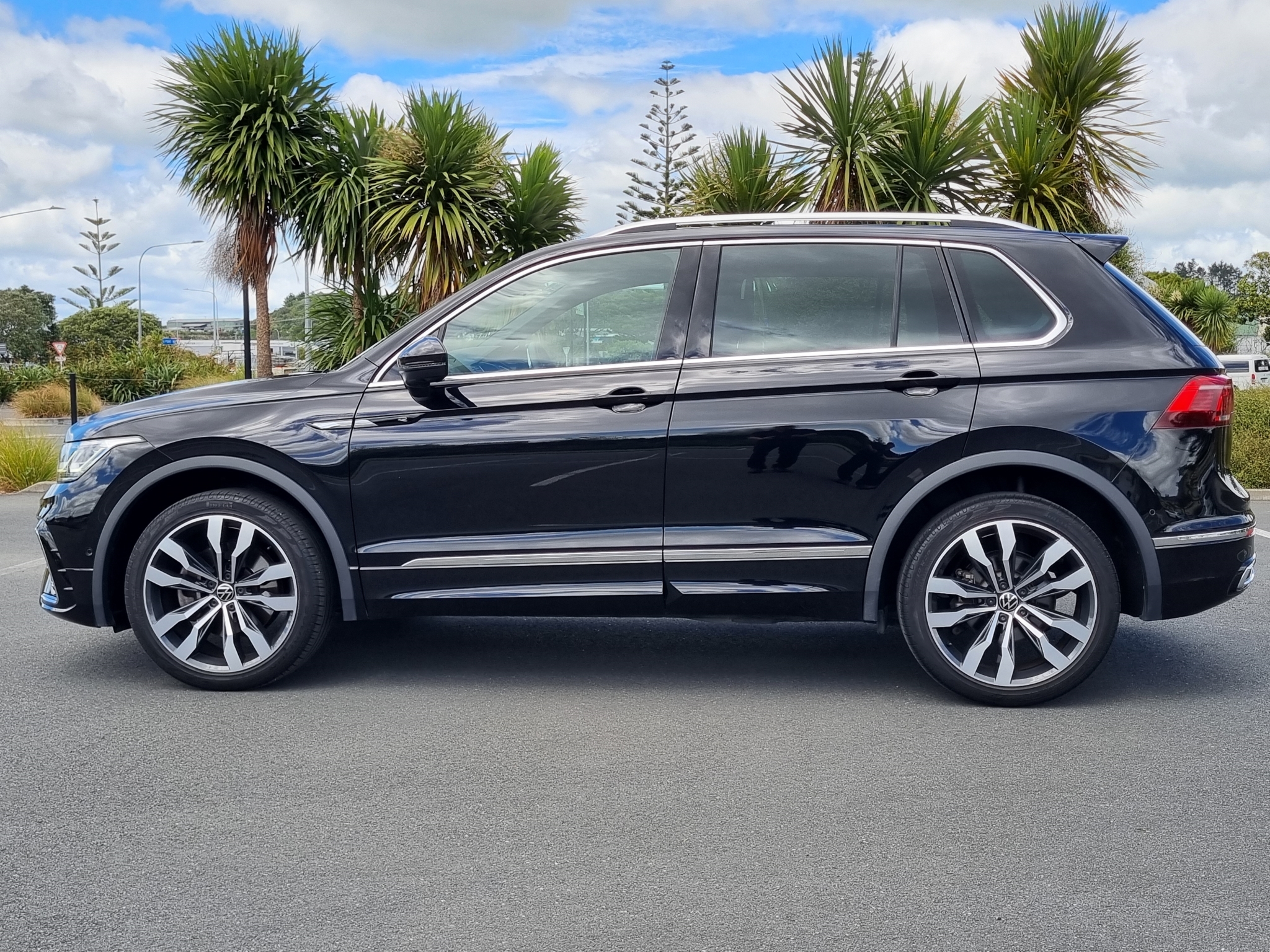 Volkswagen Tiguan 2021 - 3