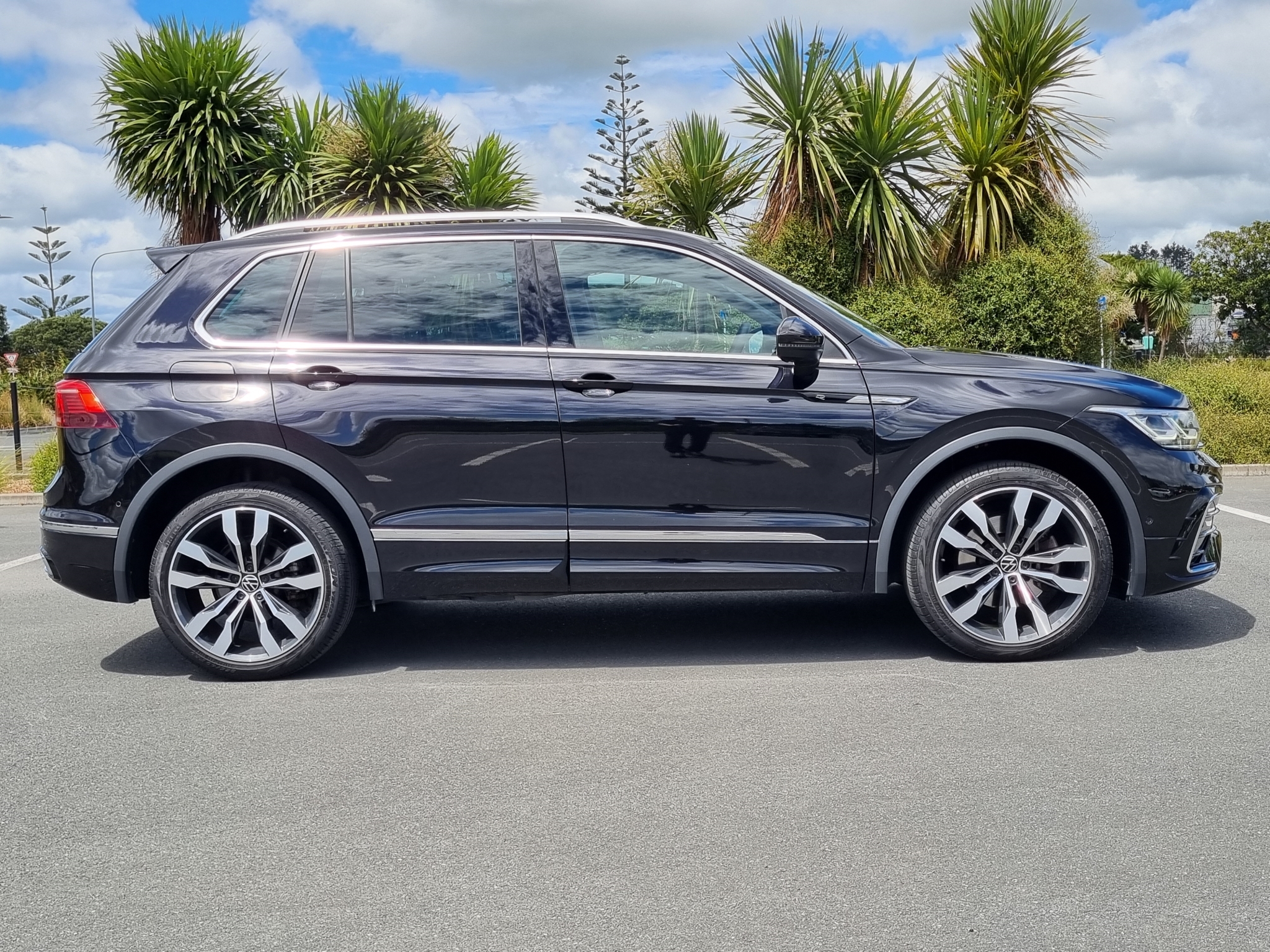 Volkswagen Tiguan 2021 - 4