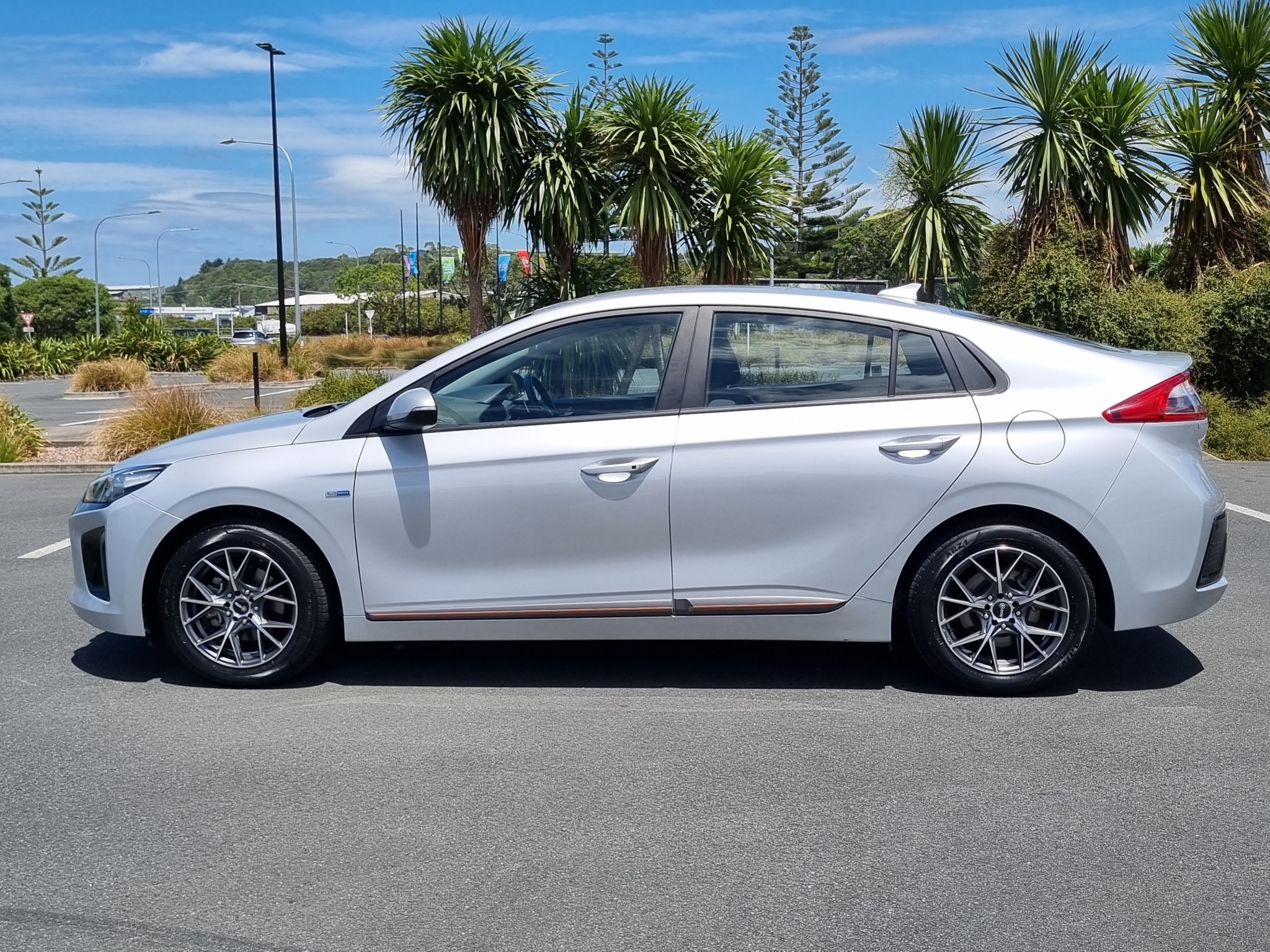 Hyundai IONIQ 2019 - 3