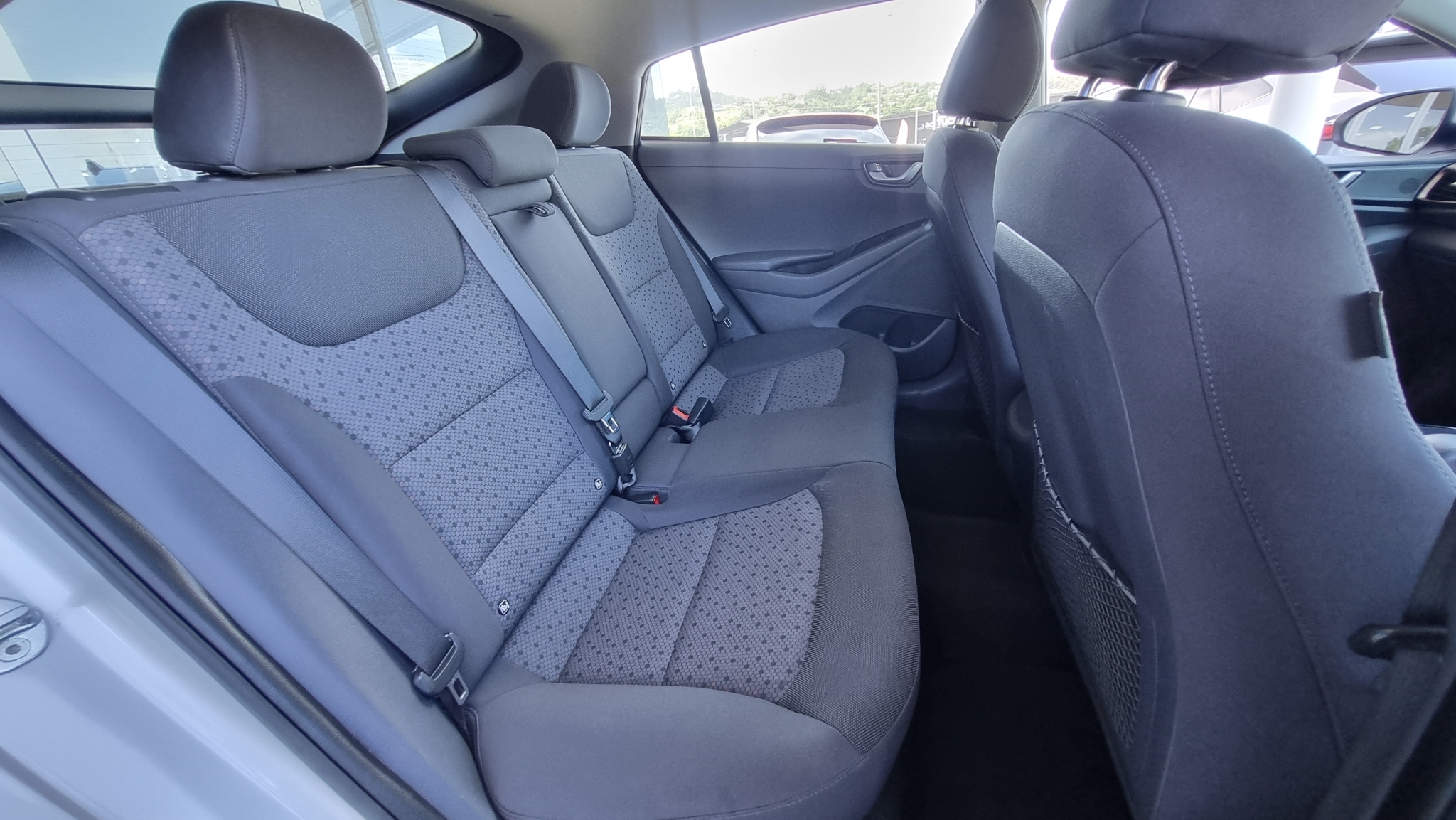 Hyundai IONIQ 2019 - 12