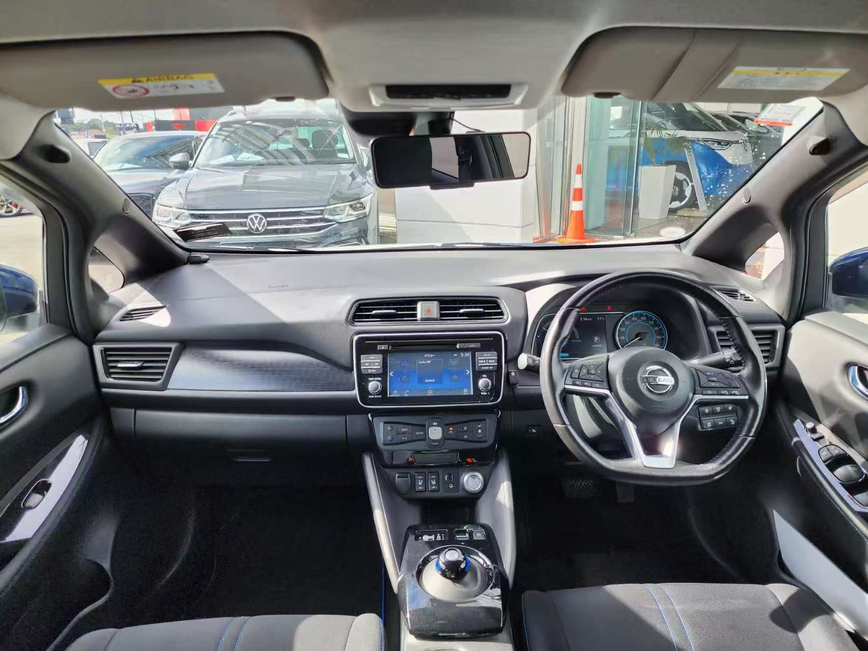 Nissan LEAF 2017 - 13