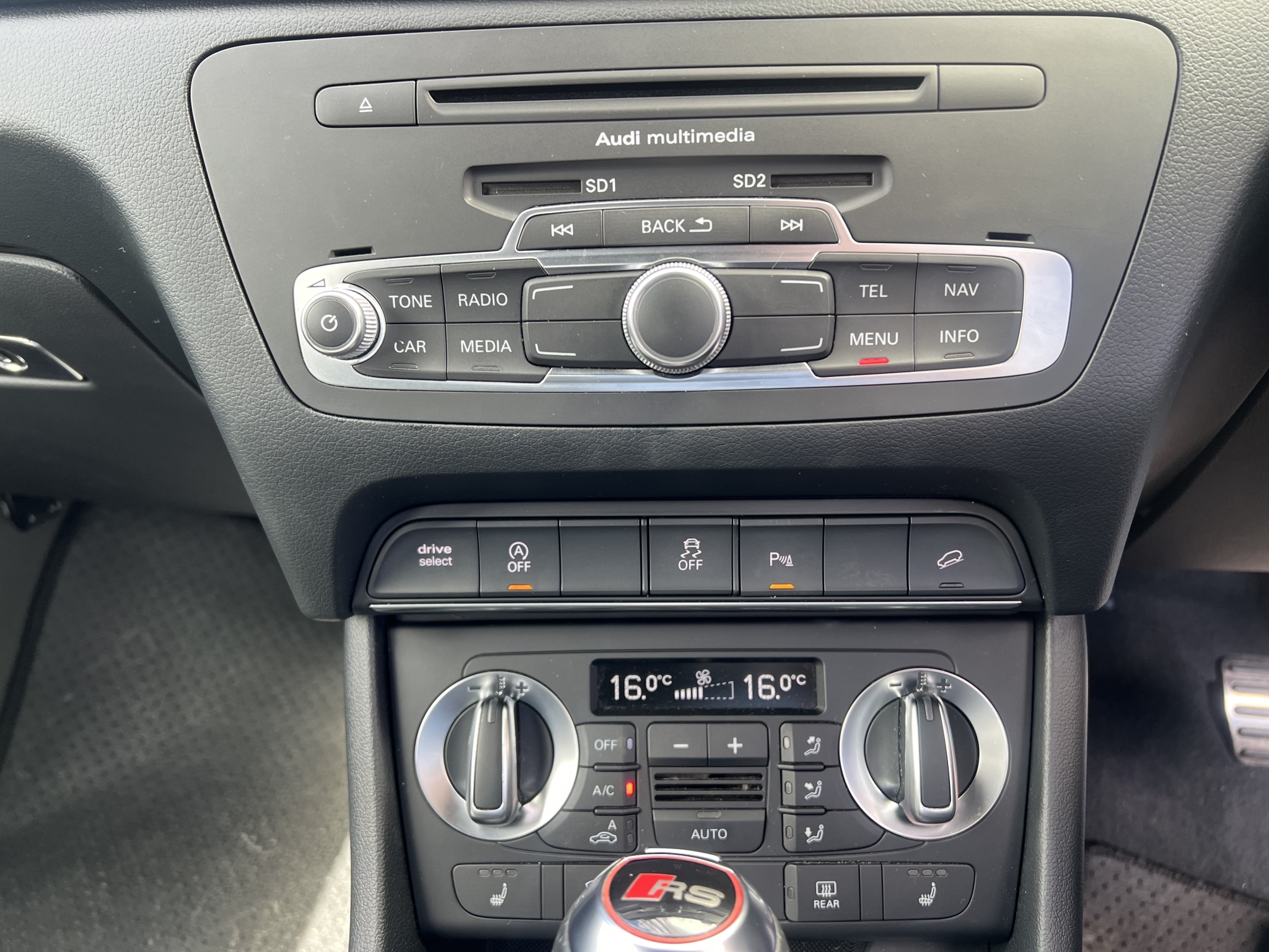 Audi RS Q3 2014 - 12