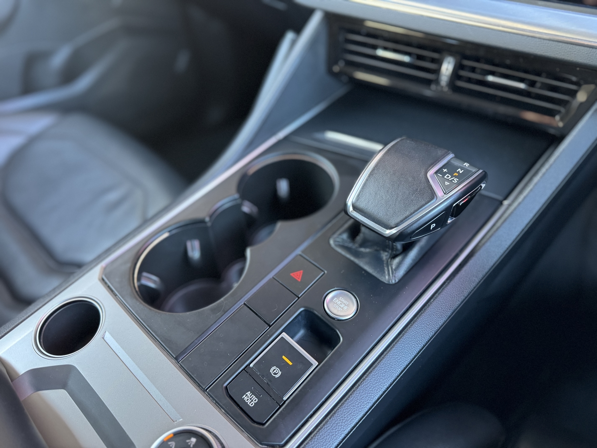 Volkswagen Touareg 2018 - 12