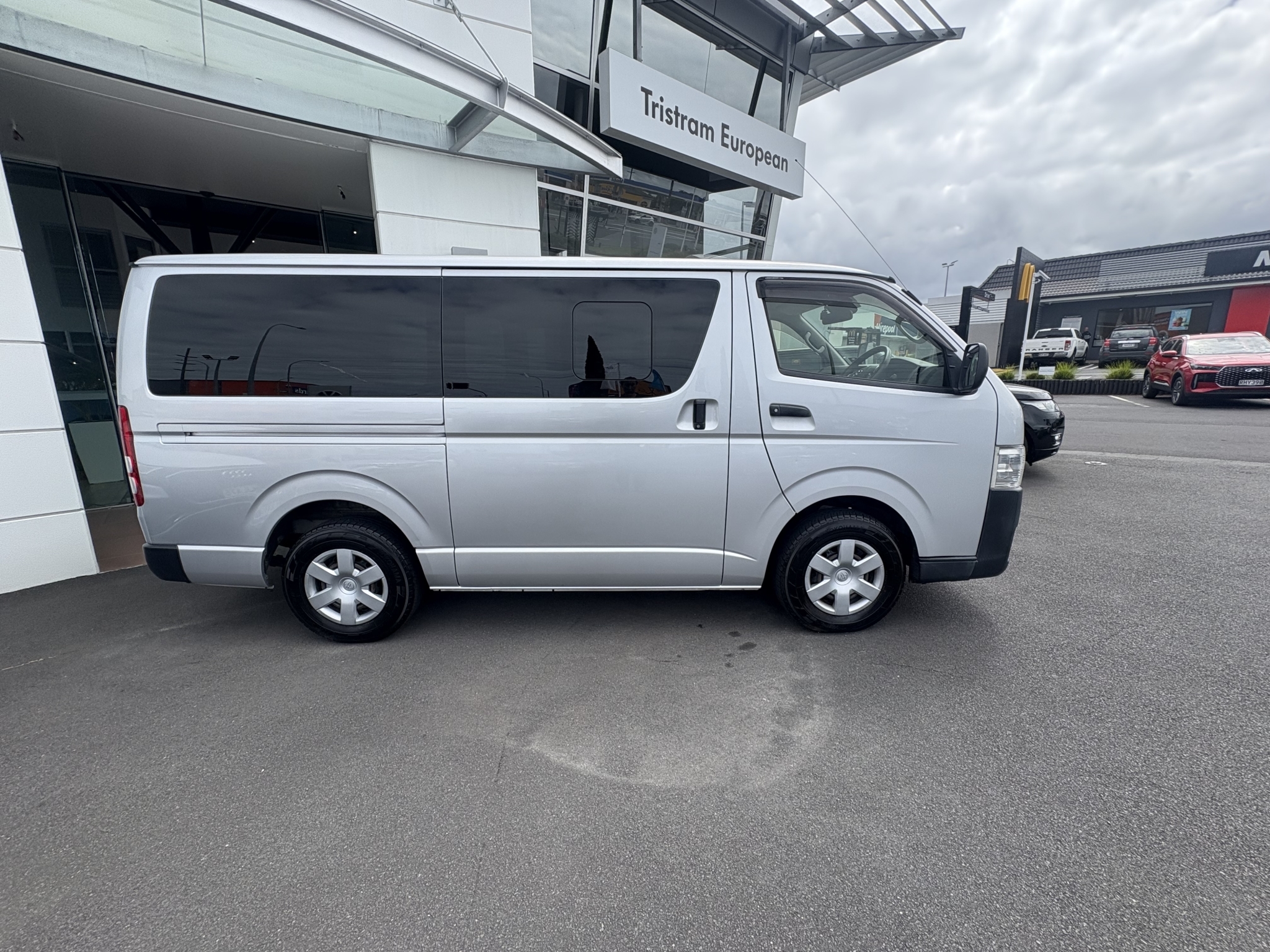Toyota Hiace 2018 - 3