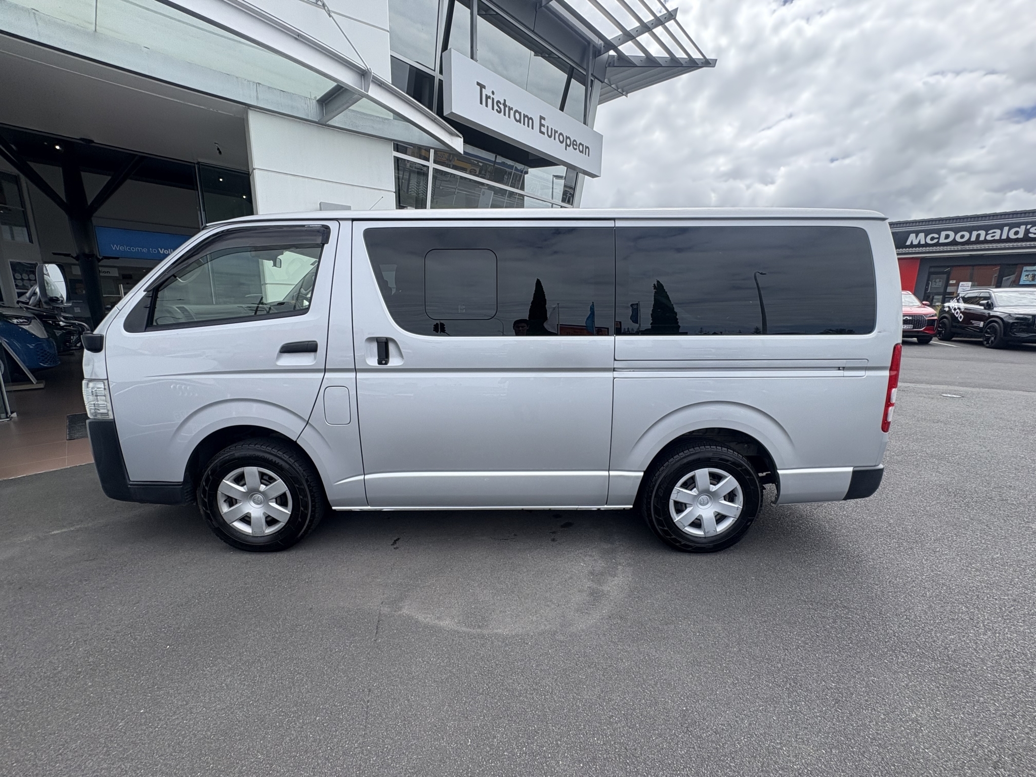 Toyota Hiace 2018 - 8