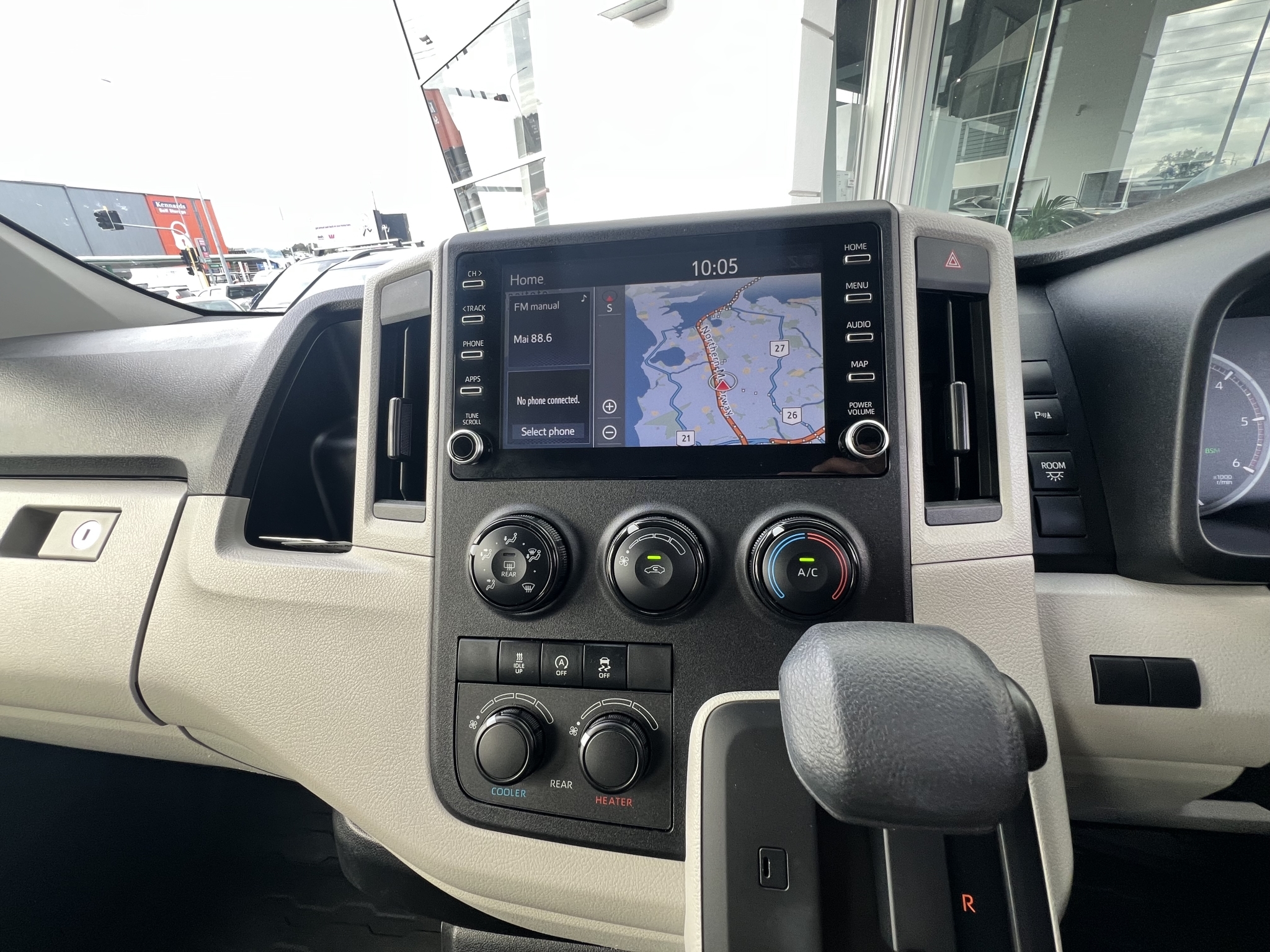 Toyota Hiace 2020 - 14
