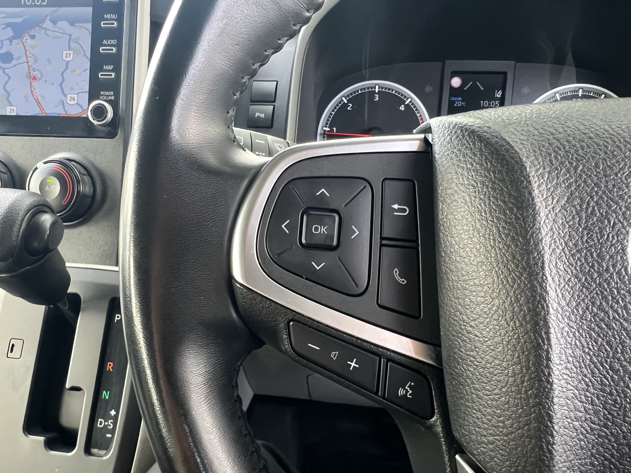 Toyota Hiace 2020 - 16
