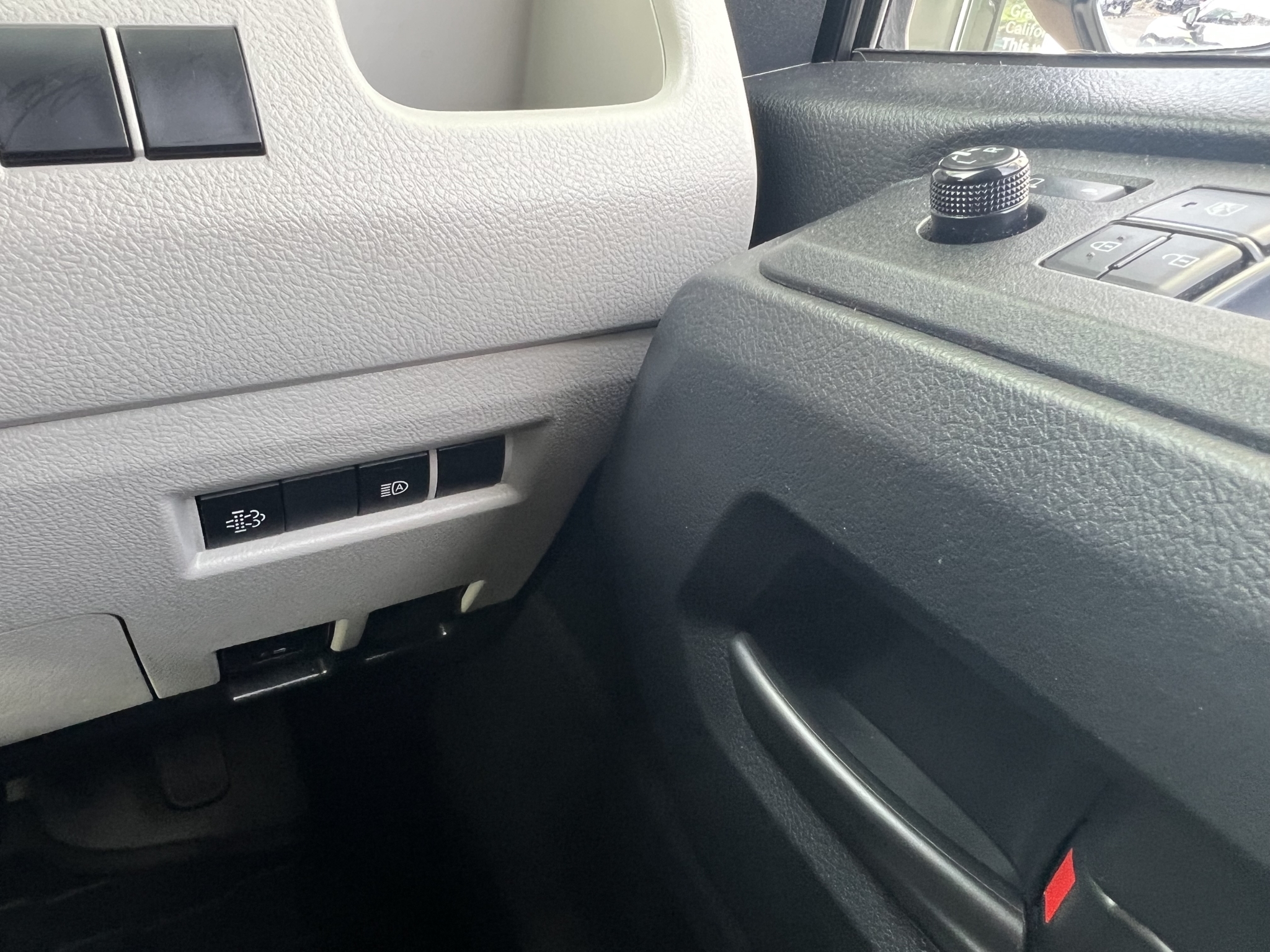 Toyota Hiace 2020 - 18
