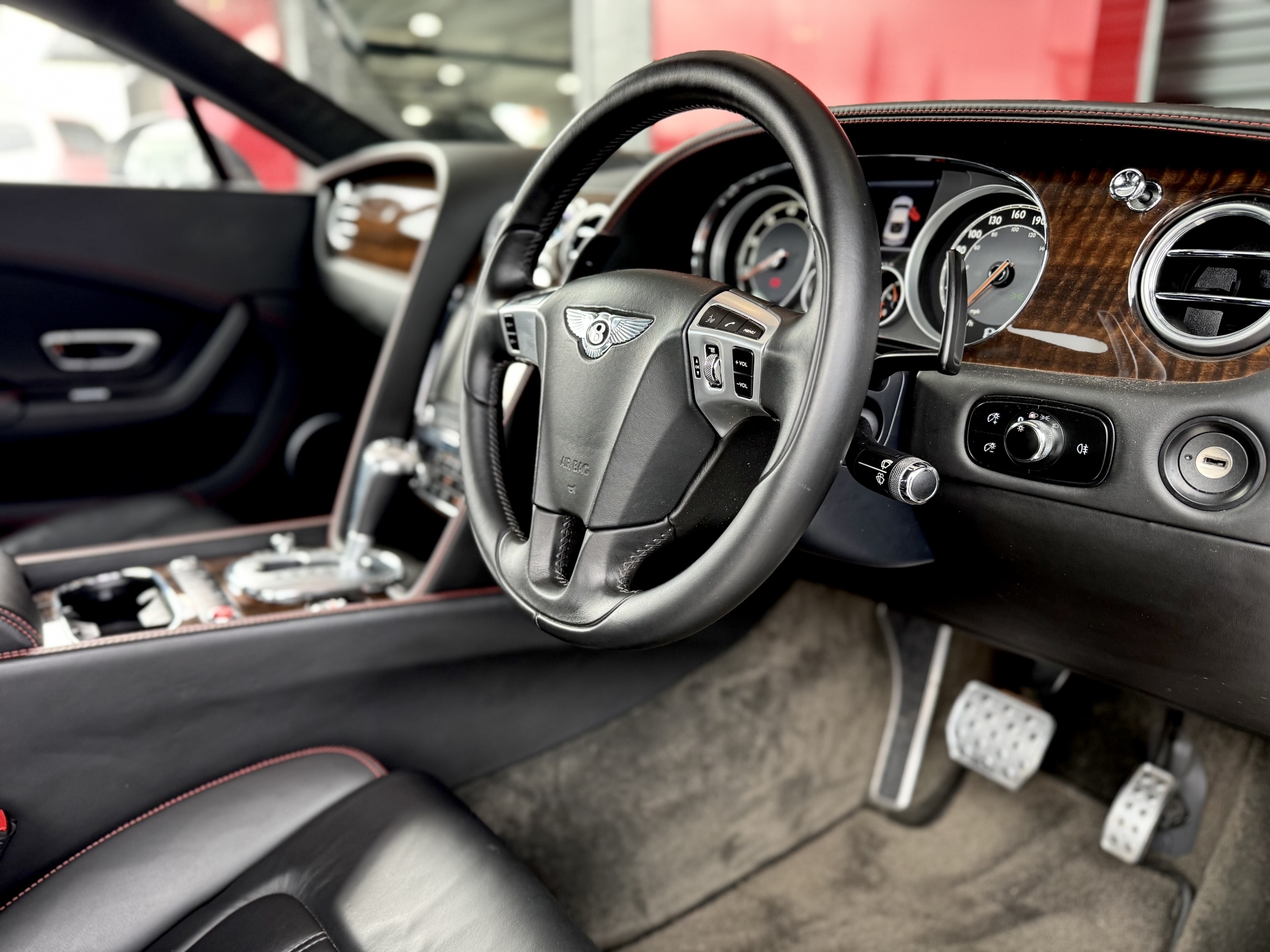 Bentley Continental 2014 - 9