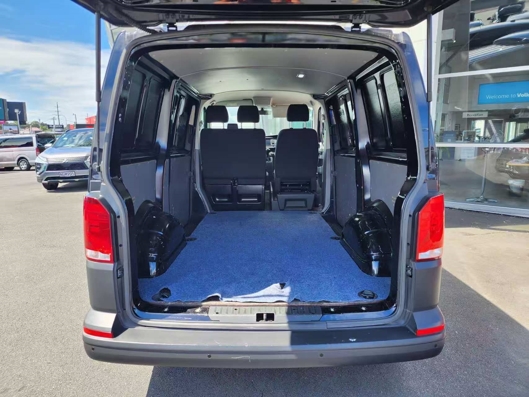 Volkswagen Transporter 2021 - 12