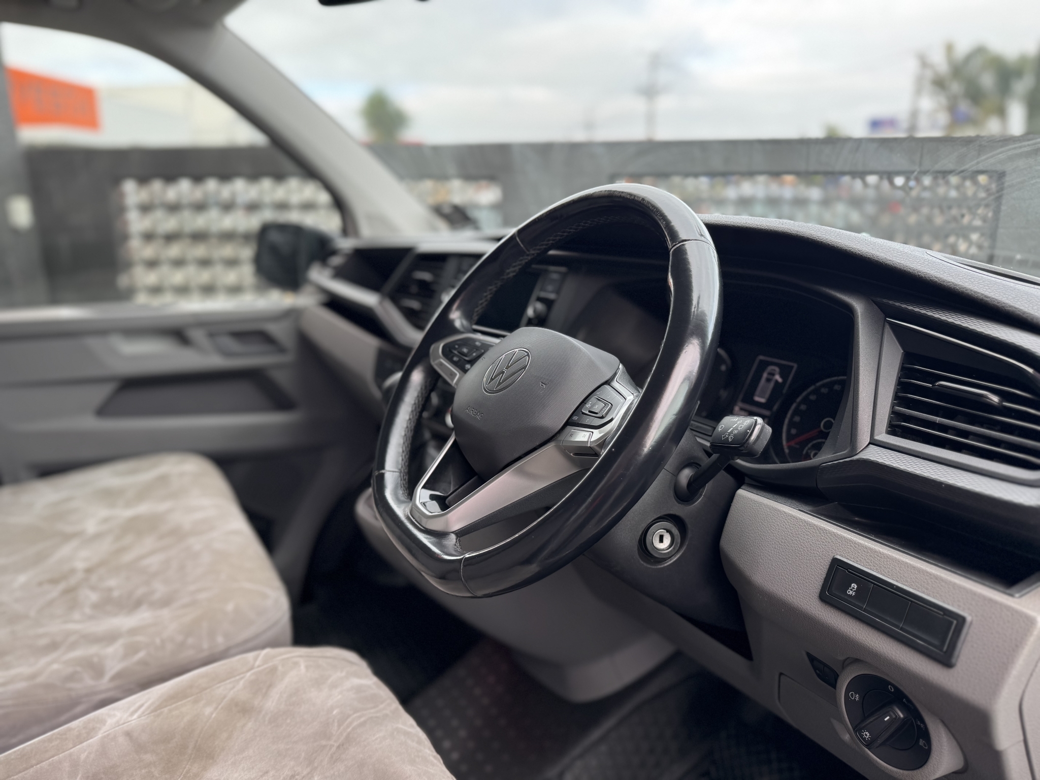 Volkswagen Transporter 2022 - 8