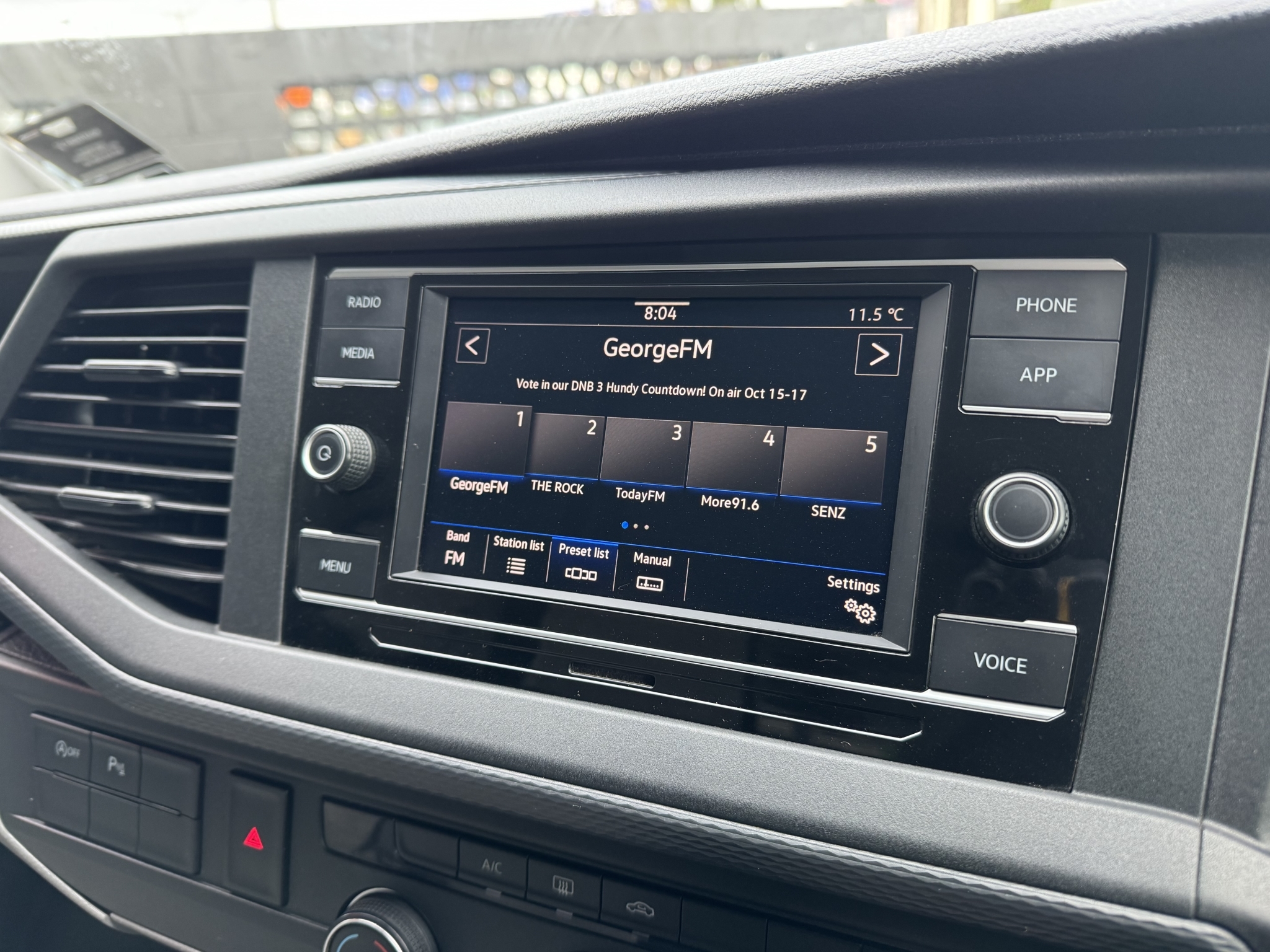 Volkswagen Transporter 2022 - 11